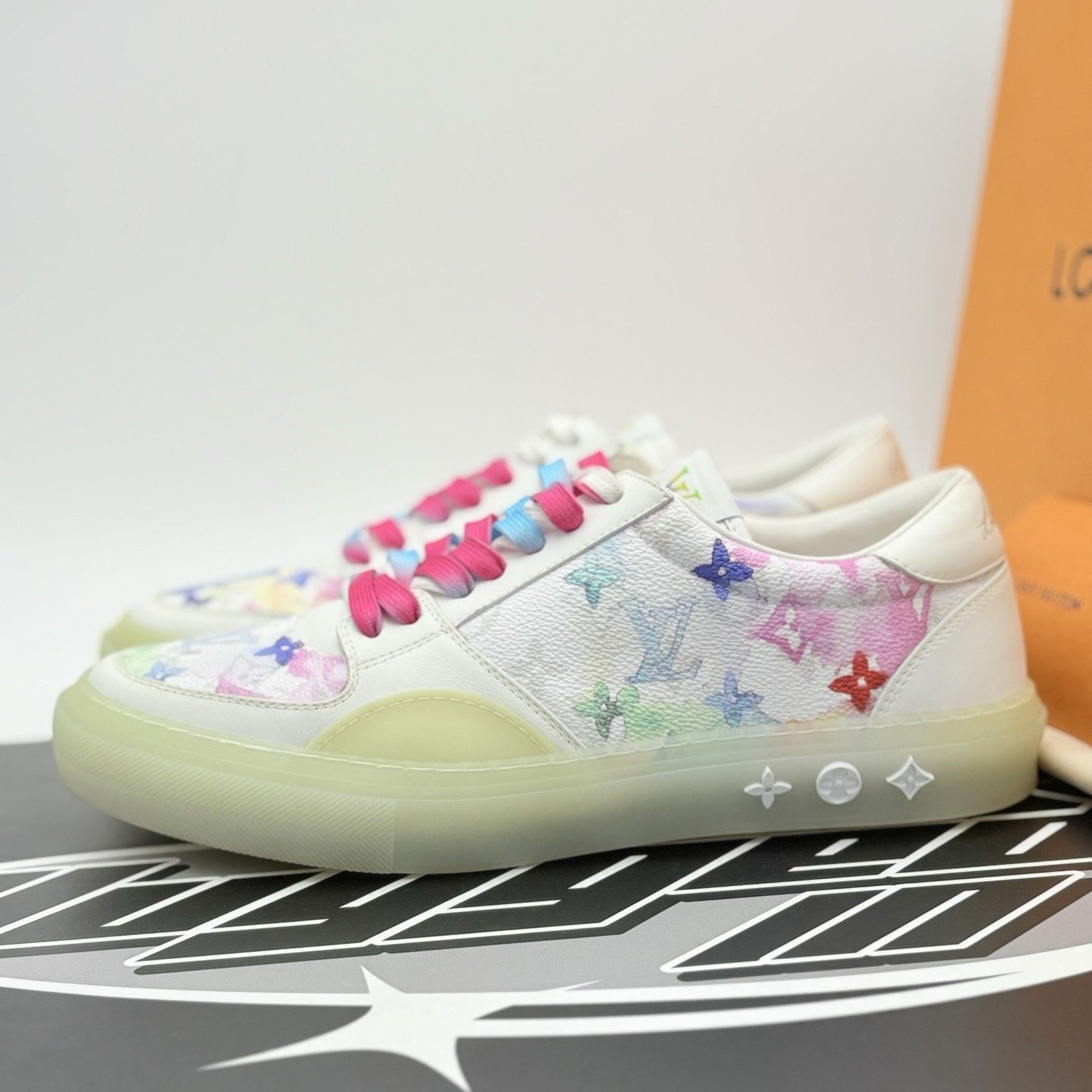 Louis Vuitton Louis Vuitton Ollie ' White Rainbow Monogram ' | GREAT COND! Size US 9 / EU 42 - 1 Thumbnail