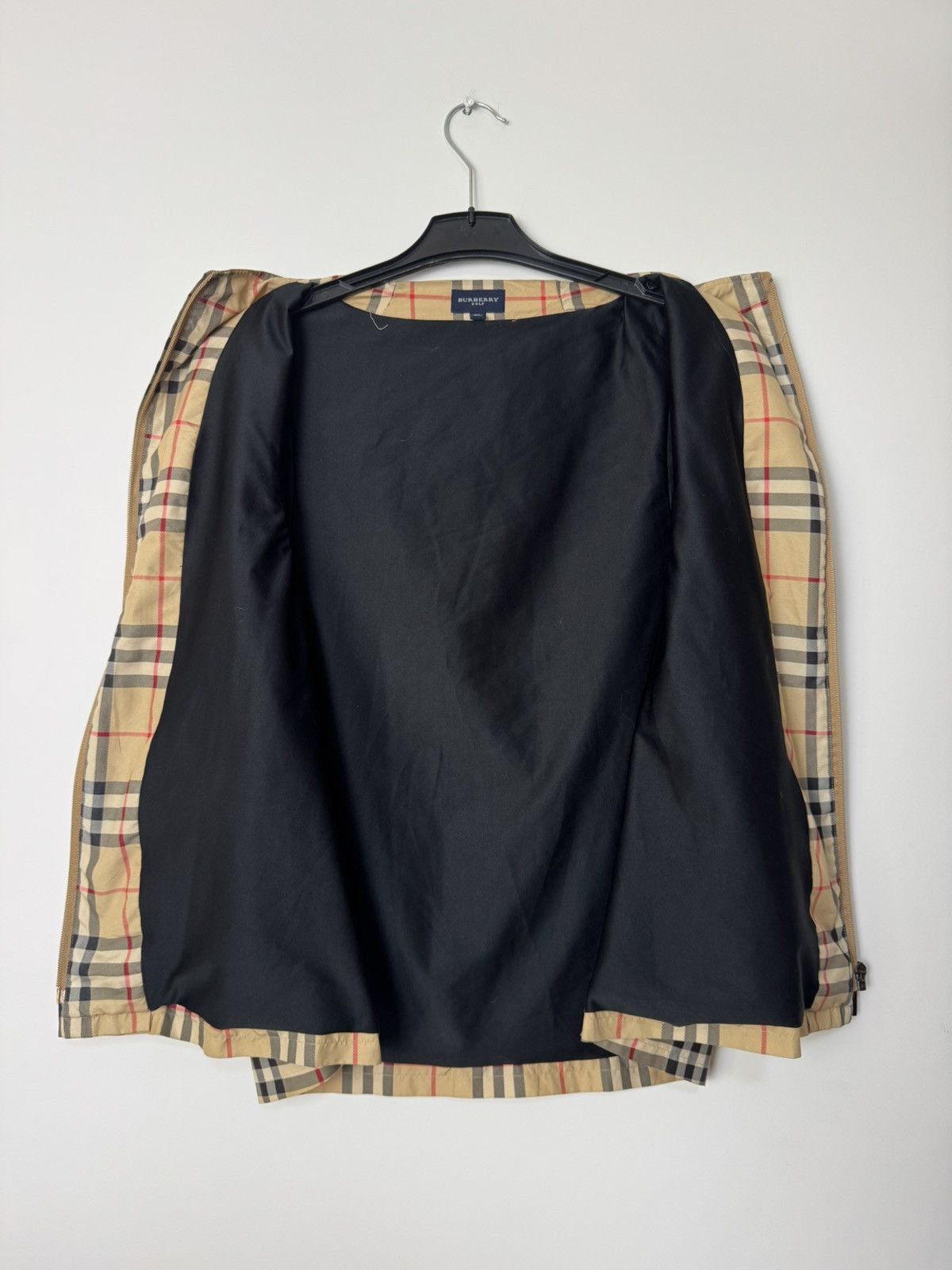 Burberry Vintage Burberry Stripe Vest Luxury Designer Size US XL / EU 56 / 4 - 13 Thumbnail
