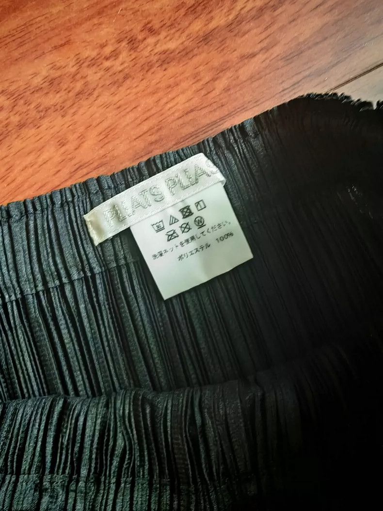 Issey Miyake Issey Miyake size:3 Black pleated skirt Size 42" / US 20 - 3 Thumbnail