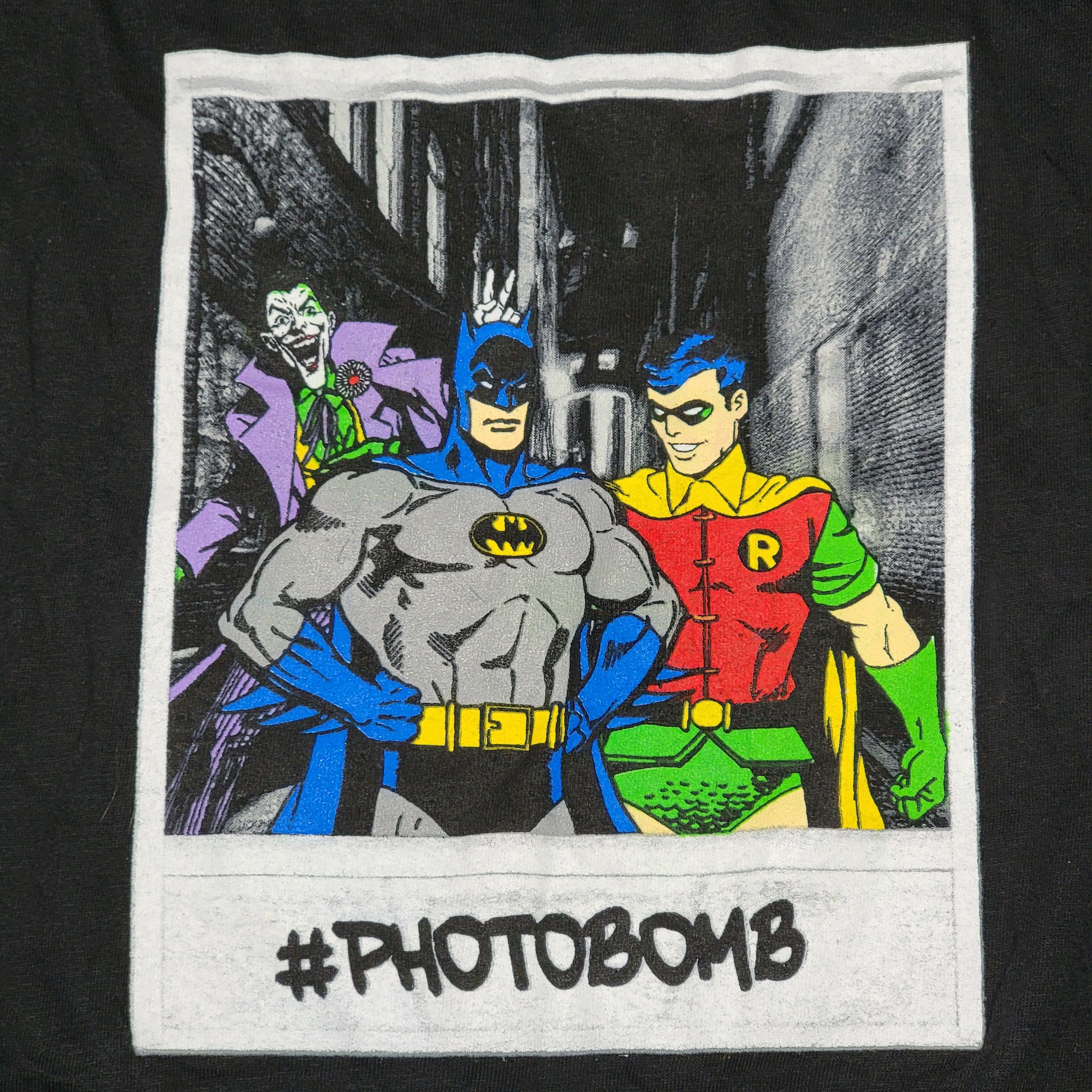 DC Comics DC Comics SS Unisex Tee Batman & Robin "#PhotoBomb" -Small Size US S / EU 44-46 / 1 - 2 Thumbnail