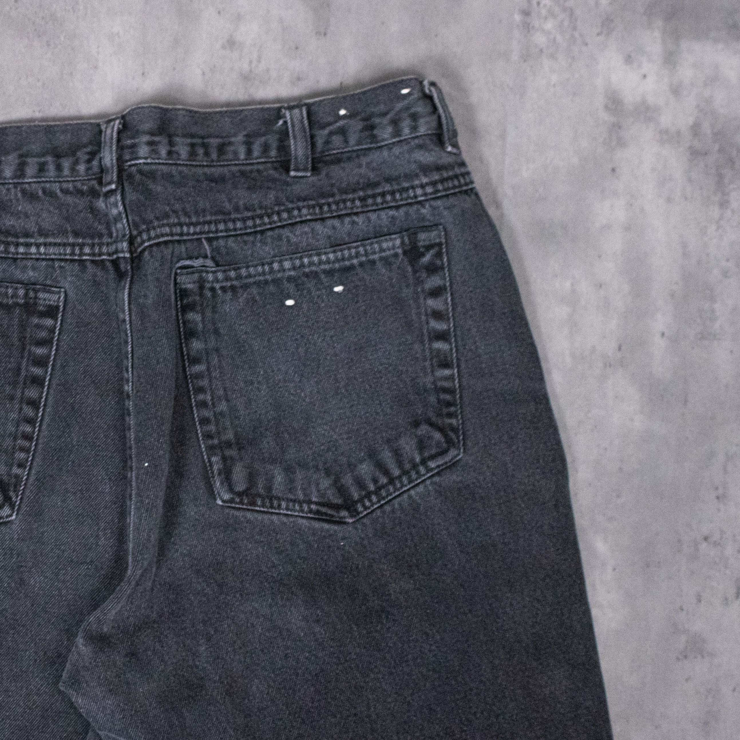 Japanese Brand Vintage 1990's Baggy Relax Fit Slim Black Denim Jeans Pant's Size US 35 - 14 Thumbnail