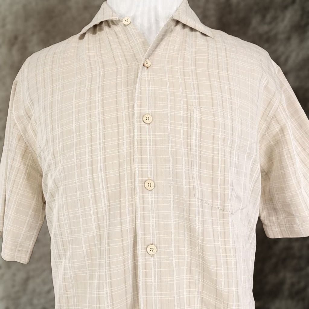 Vintage Batik Bay Shirt Mens Medium Beige Plaid Short Sleeve Button Front Camp Collar Knit Rayon Polyester Size US M / EU 48-50 / 2 - 1 Thumbnail
