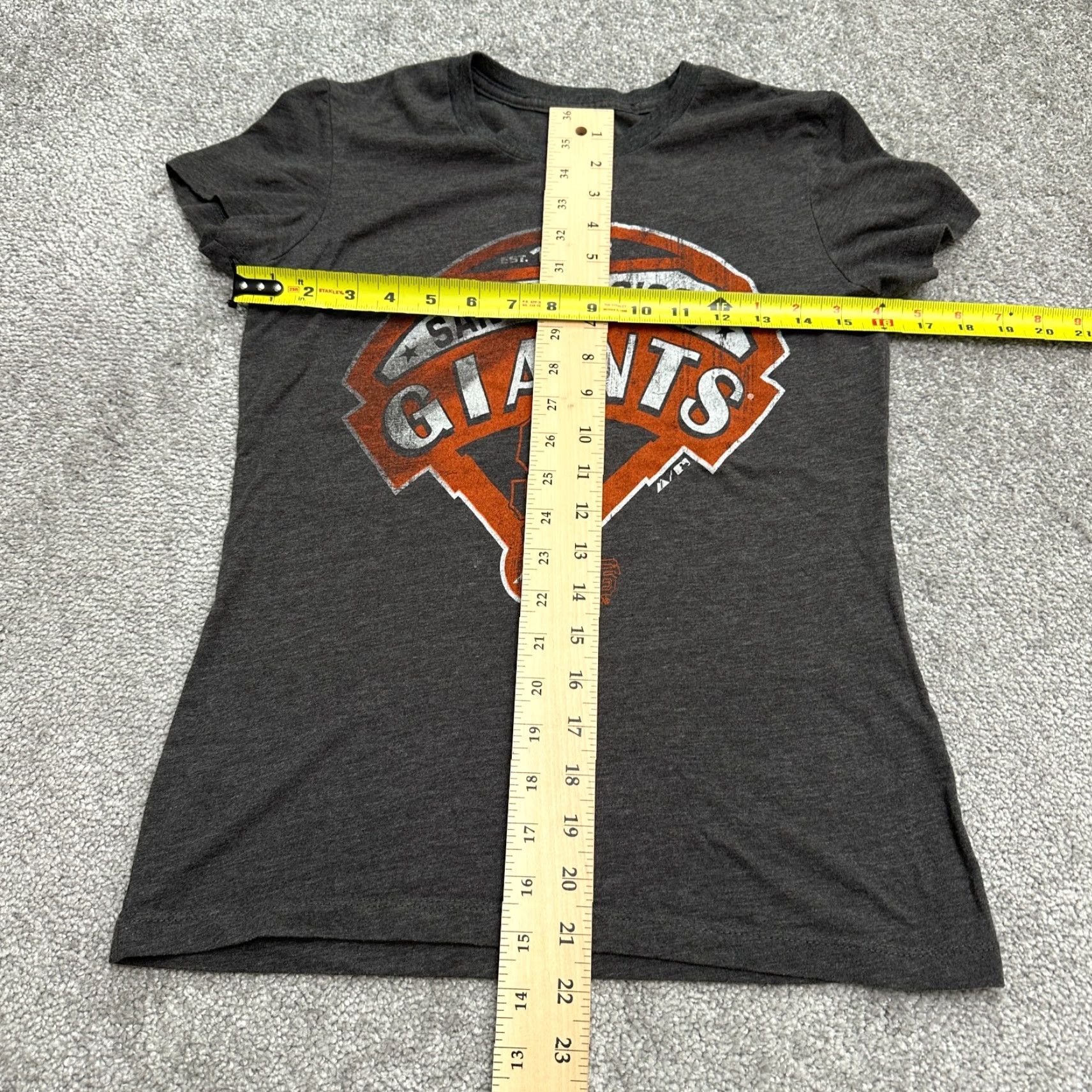 Vintage Majestic Graphic T-Shirt Womens Small Gray San Francisco Giants Baseball Tee Size S / US 4 / IT 40 - 5 Thumbnail