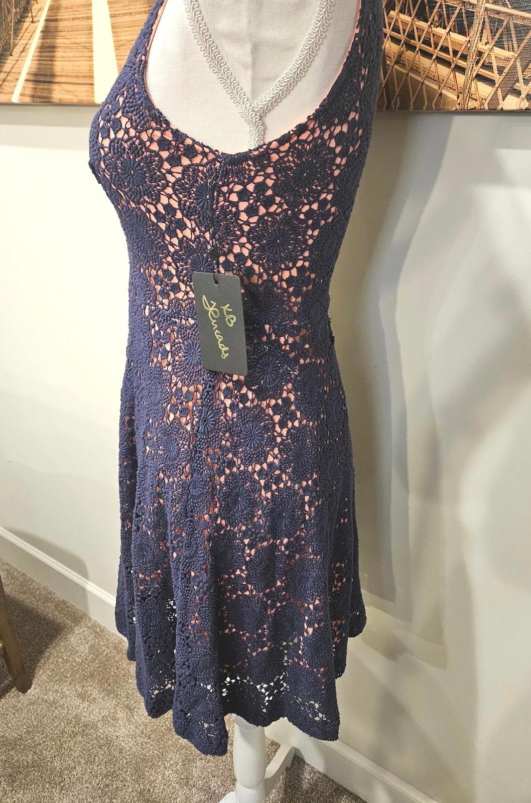 French Connection French Connection Crochet V-Neck Summer Dress #548 Size S / US 4 / IT 40 - 2 Thumbnail