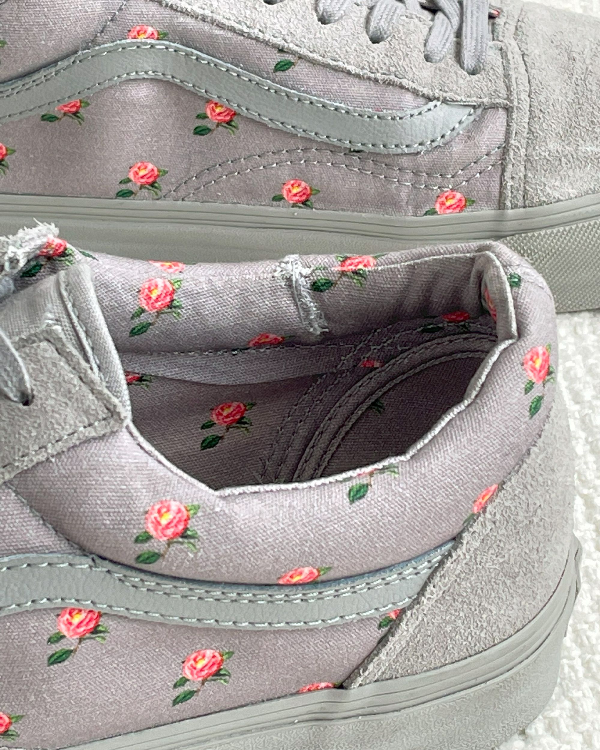 Undercover × Vans Vans x Undercover - Old Skool Flower Size US 10 / EU 43 - 6 Thumbnail