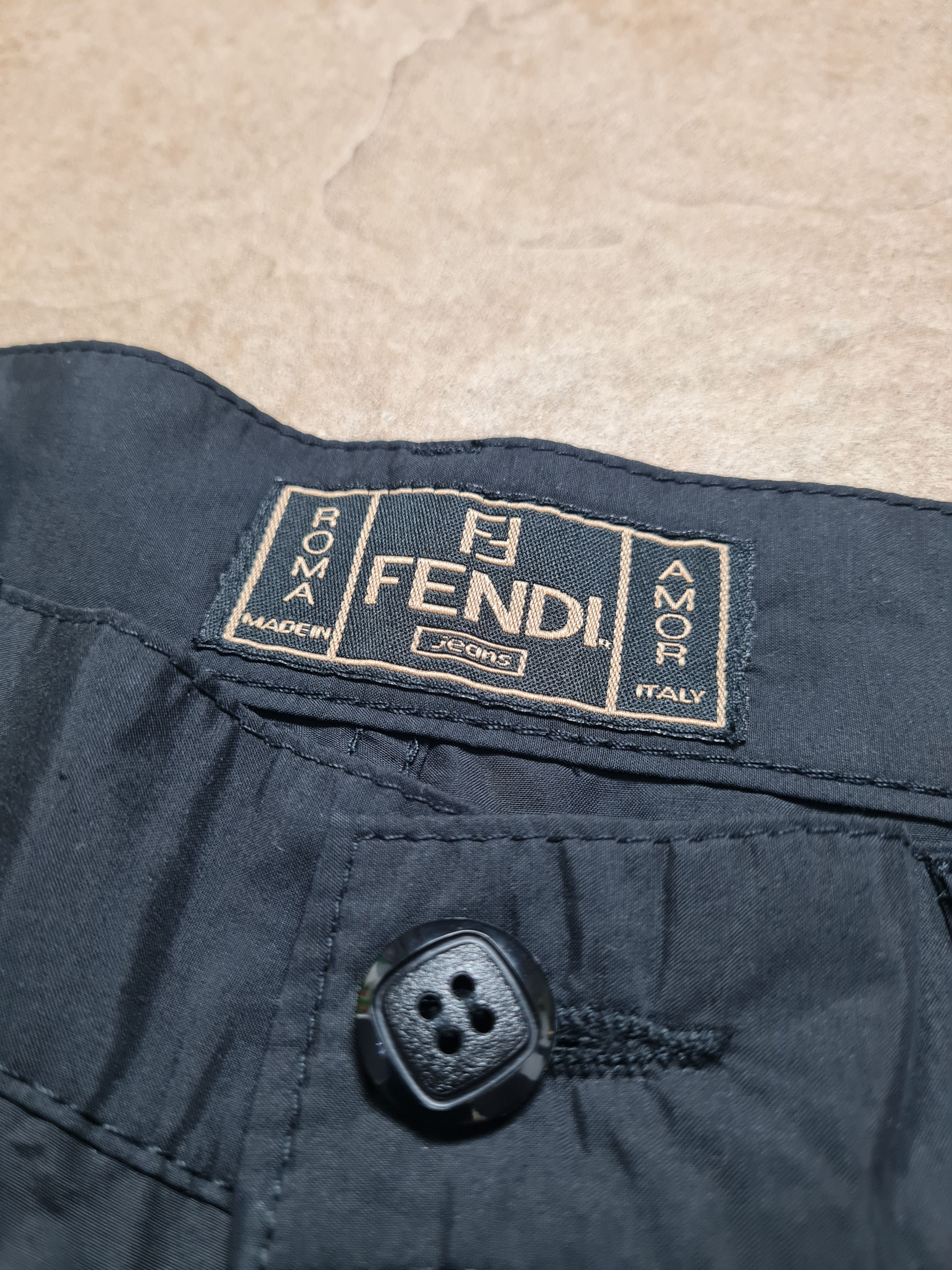 Fendi Women's FENDI Bermuda Shorts Black Italy Tessuto/Fabric Size 30" / US 8 / IT 44 - 2 Thumbnail