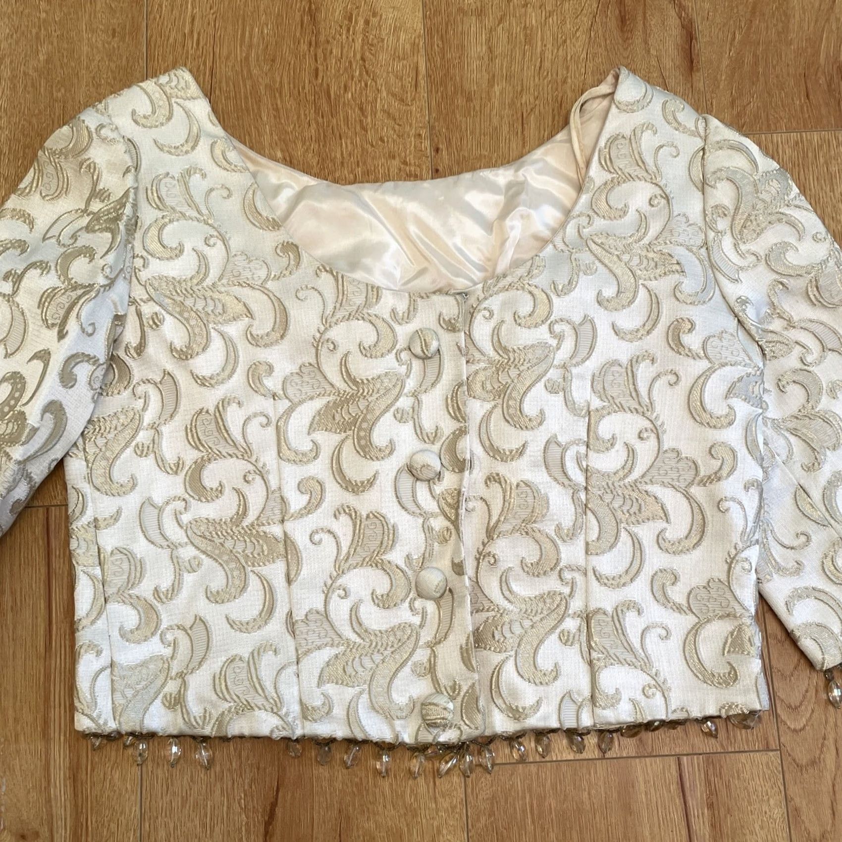 Vintage VINTAGE Cream Bead Fringe Floral Brocade Metallic Crop Top Size 12 Button Up Back Womens Eveningwear 1990s Ivory Size XL / US 12-14 / IT 48-50 - 7 Thumbnail