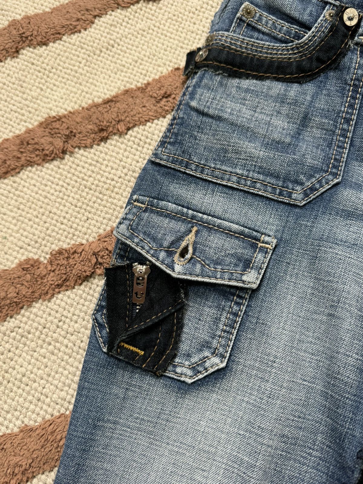True Religion TRUE RELIGION RECYCLE PLEATED CONTRAST STITCH DENIM SKIRT Size 25" / US 0 / IT 36 - 6 Thumbnail