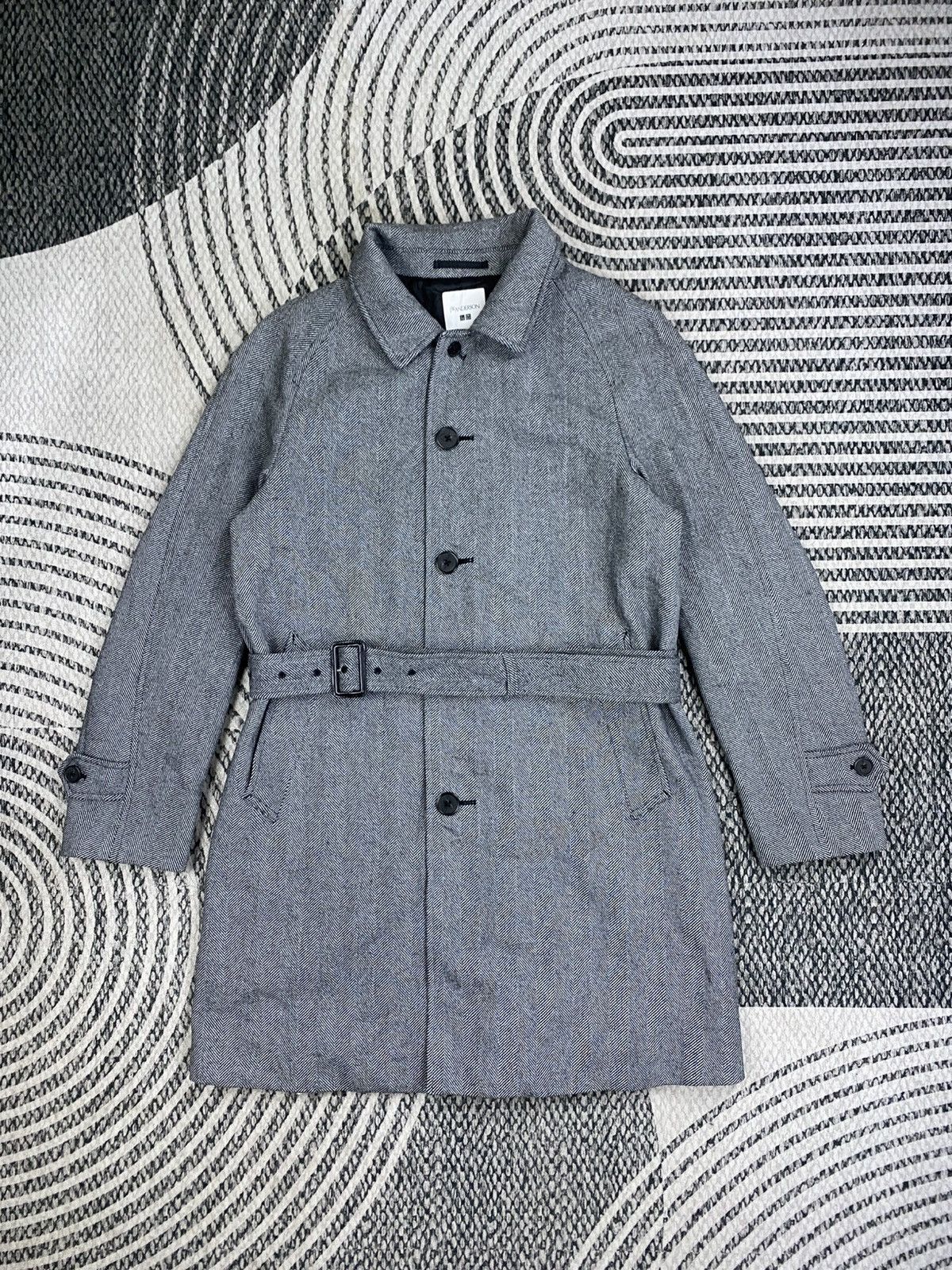 Uniqlo Vintage Uniqlo X Jwanderson Rare Button With Belted Jacket Size US M / EU 48-50 / 2 - 1 Thumbnail