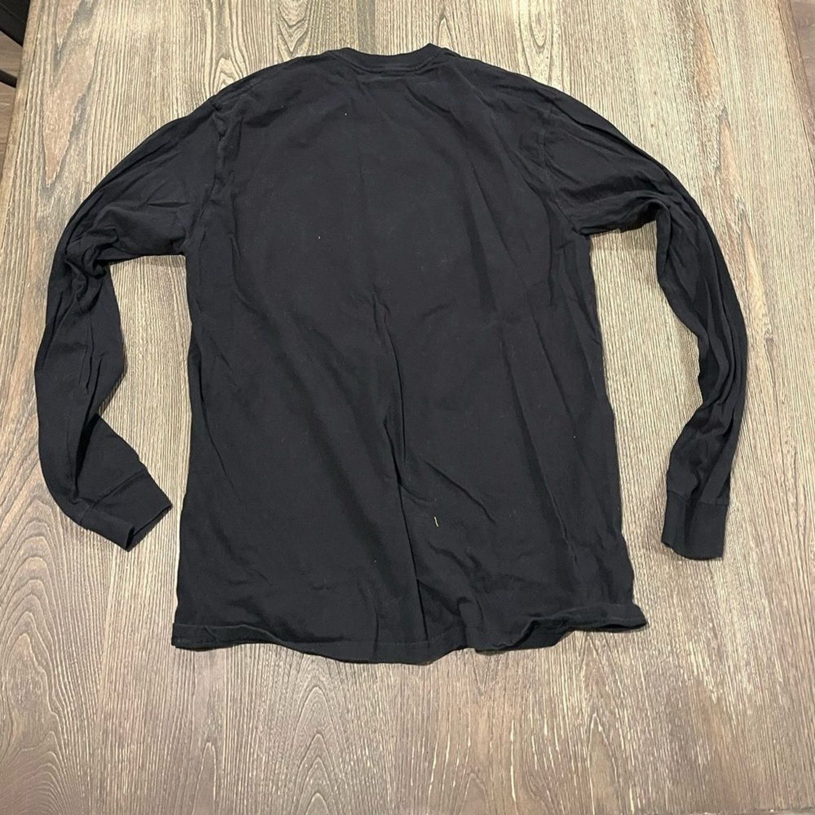 Disney Disney The Lion King Tee Shirt Large Black Long Sleeves Size L / US 10 / IT 46 - 2 Thumbnail