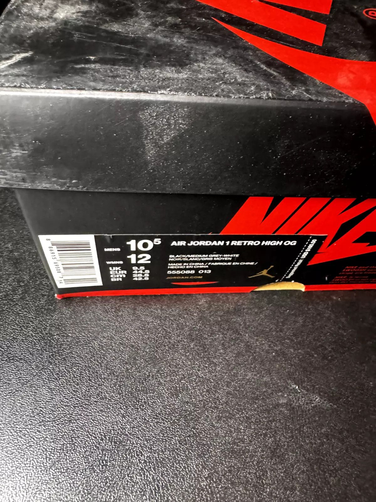 Jordan Brand × Nike Nike Air Jordan 1 Retro OG High Shadow 2018 555088-013 Size US 10.5 / EU 43-44 - 3 Thumbnail