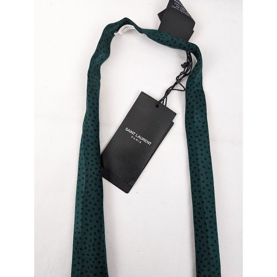 Saint Laurent Paris o1rshd1 Size: OS / Grand Ascot Pekin Seta Scarf Green/Black Size ONE SIZE - 3 Thumbnail