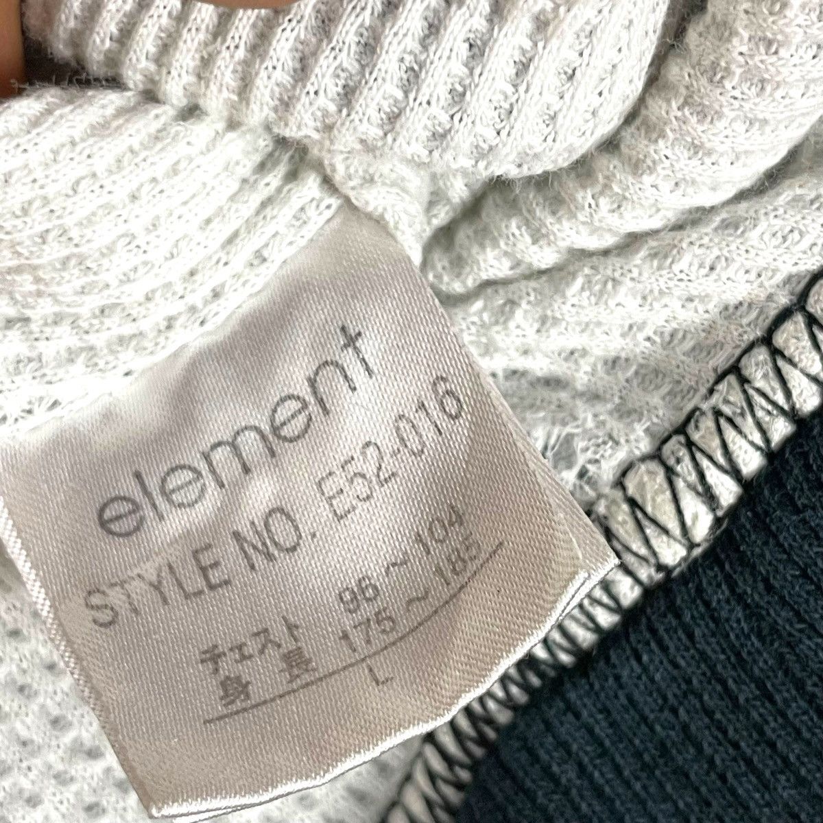 Vintage Vintage Element Hoodie Pull Over Spell Out Skateboard Size US M / EU 48-50 / 2 - 8 Thumbnail