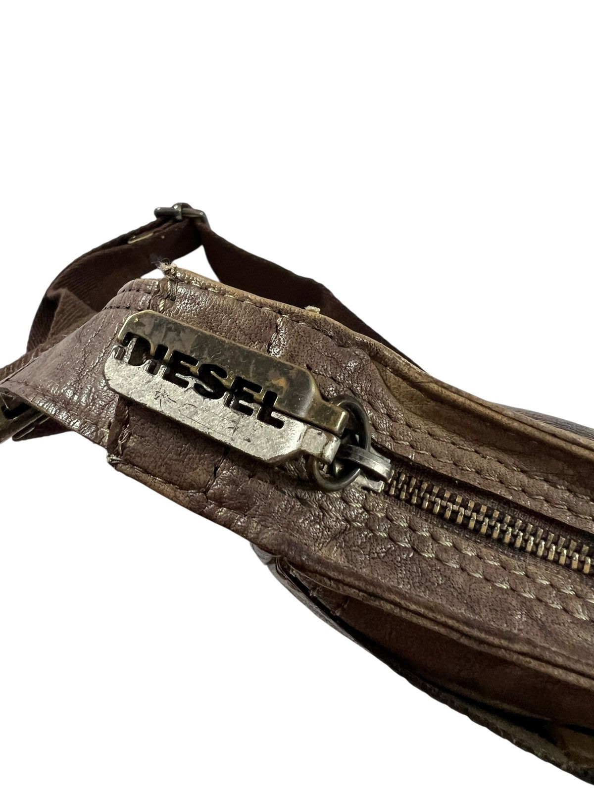 Diesel 2000s Diesel Patina Leather Sling Bag Size ONE SIZE - 12 Thumbnail