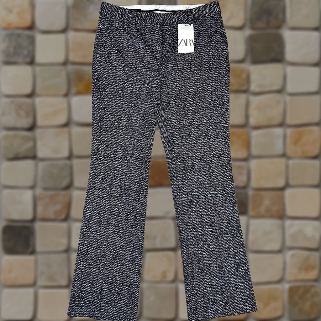 Zara Zara Pants Womens Large Gray Herringbone Flared Mid Rise Stretch Inseam 32 Machine Washable Dress Pants Trousers Casual Travel Classic Outdoor Size 36" / US 14 / IT 50 - 1 Thumbnail
