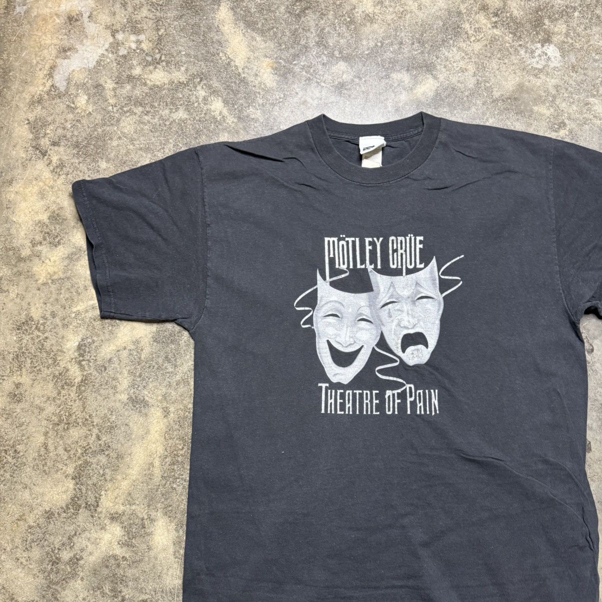 Vintage vintage motley crue theatre of pain band faded black tshirt Size US L / EU 52-54 / 3 - 2 Thumbnail