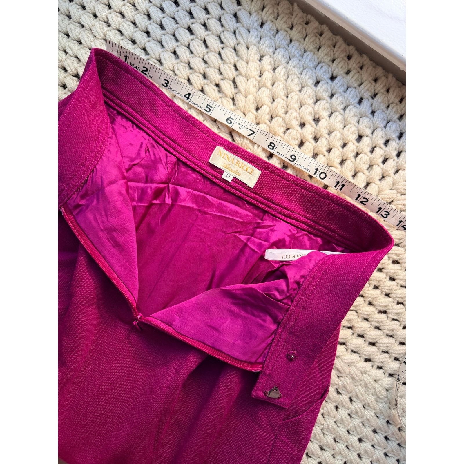 Nina Ricci 0255 Vintage Nina Ricci Actualite Magenta Size 11 US 6/8 Size 28" / US 6 / IT 42 - 4 Thumbnail