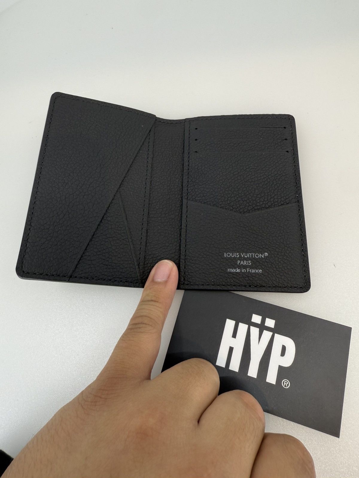 Louis Vuitton Louis Vuitton Pocket Organizer Damoflage Black Size ONE SIZE - 7 Thumbnail