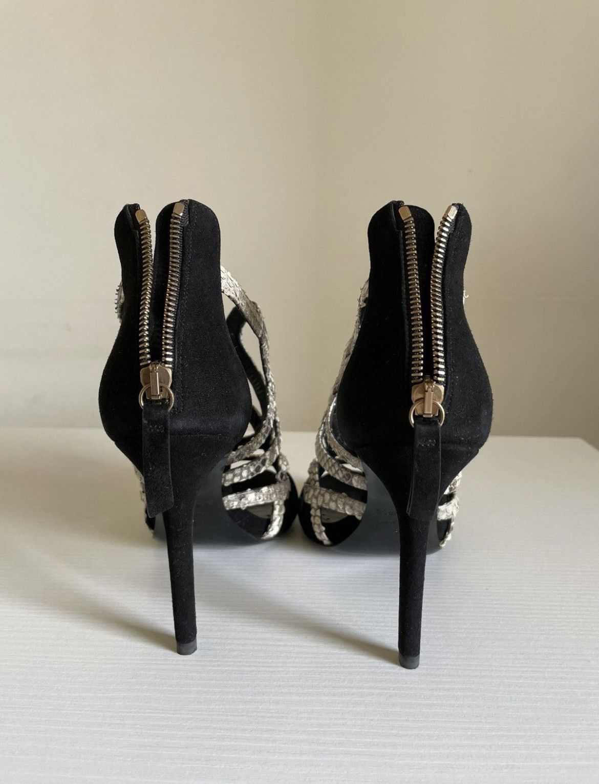 Roberto Cavalli Roberto Cavalli Sandals Size US 7 / IT 37 - 5 Thumbnail