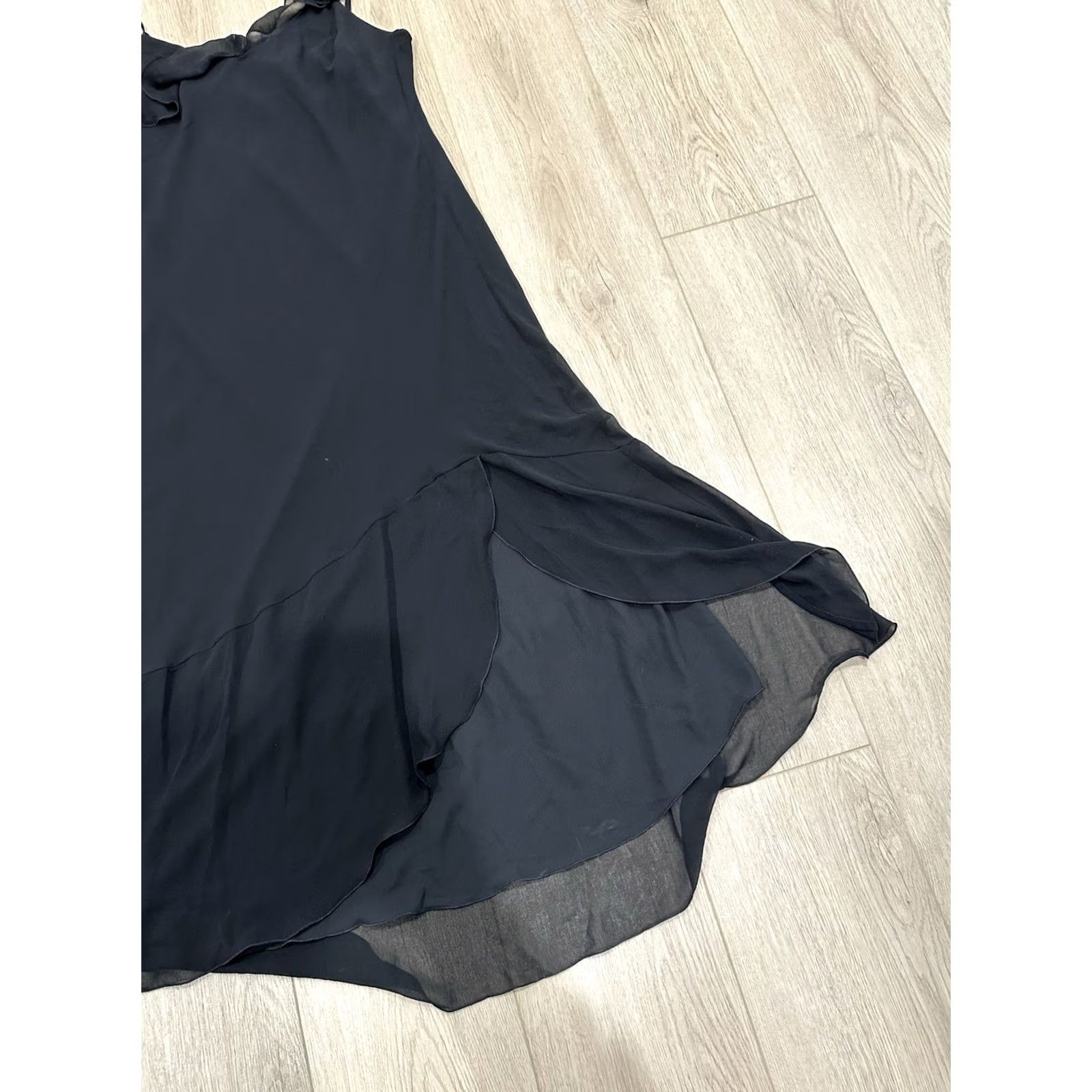 Aritzia NWT Aritzia Wilfred Engage Dress Black Rosette Chiffon Medium Midi XL Size XL / US 12-14 / IT 48-50 - 2 Thumbnail