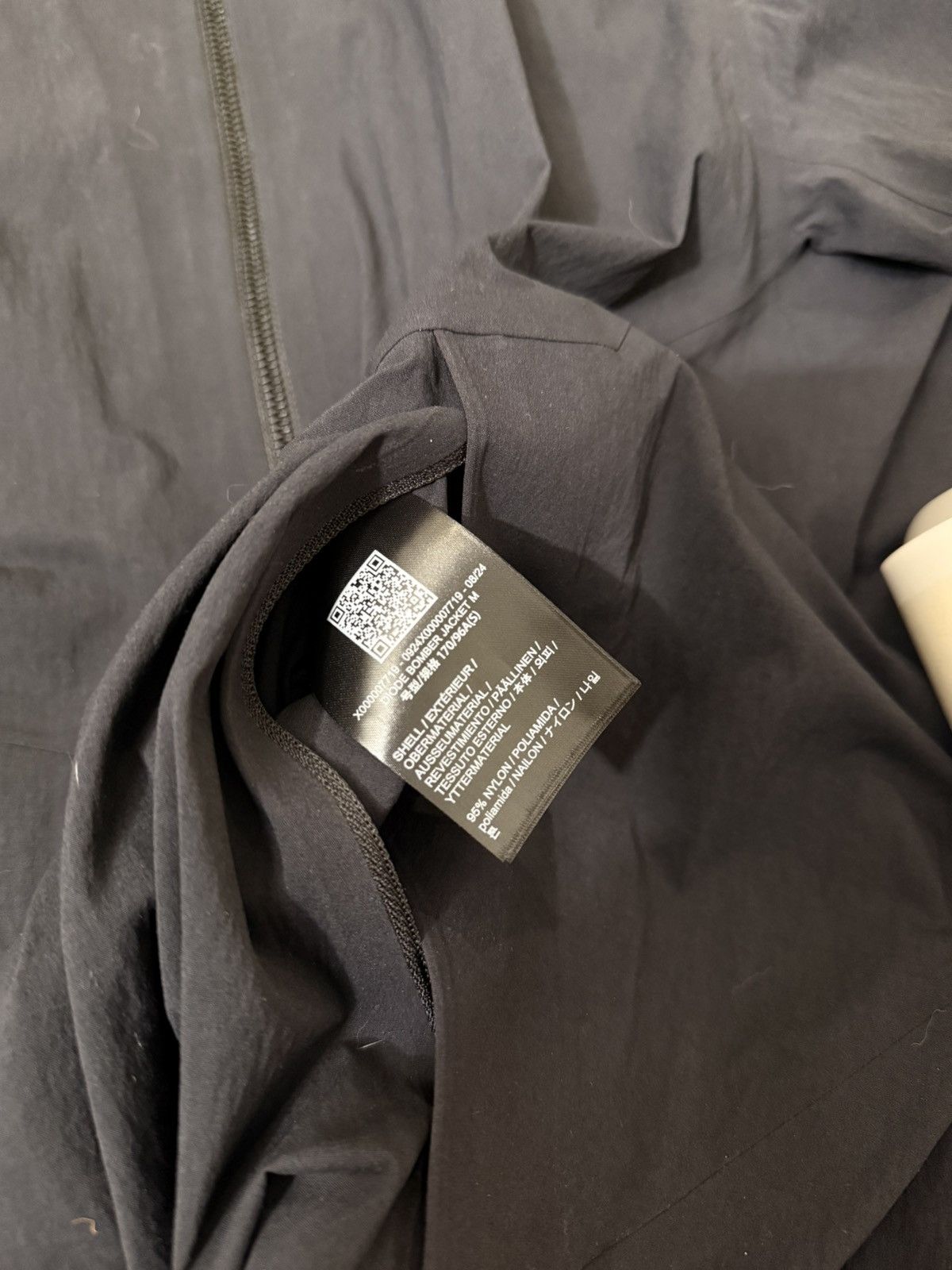 Veilance Diode bomber Jacket Size US S / EU 44-46 / 1 - 2 Thumbnail