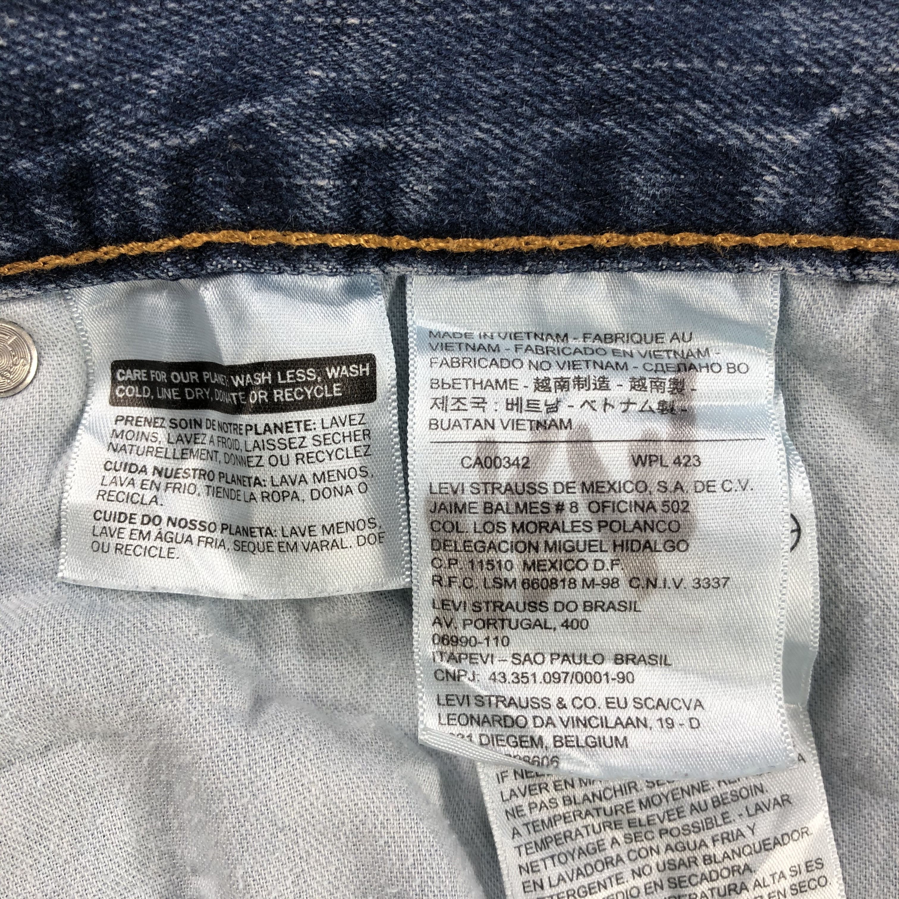 Levi's × Vintage Vintage Blue Wash Levis 559 Jeans-JM2982 Size US 36 / EU 52 - 10 Thumbnail