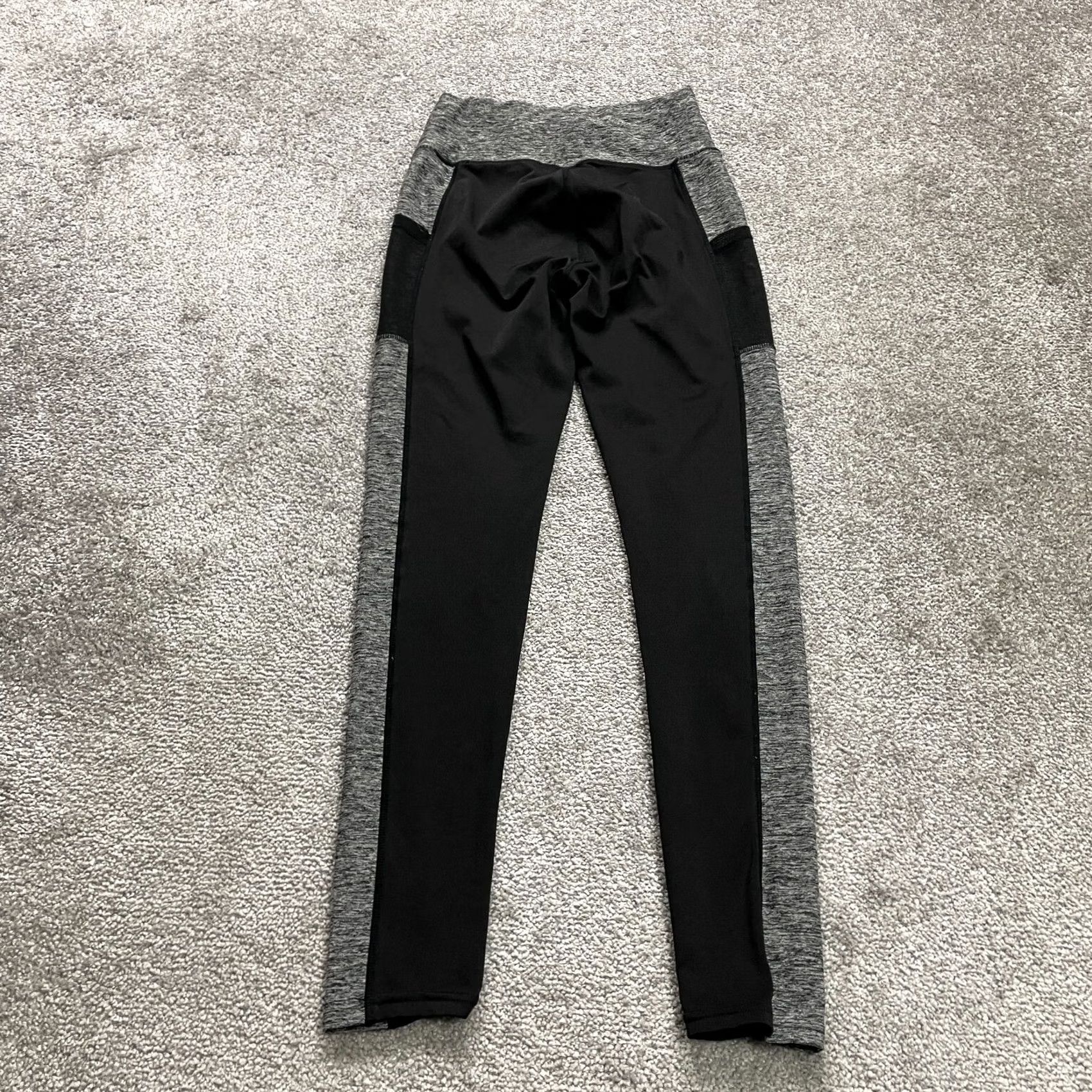 Shein Shein Compression Leggings Women S Gray Black Pocket Active Athletic 23x27 Size 28" / US 6 / IT 42 - 2 Thumbnail
