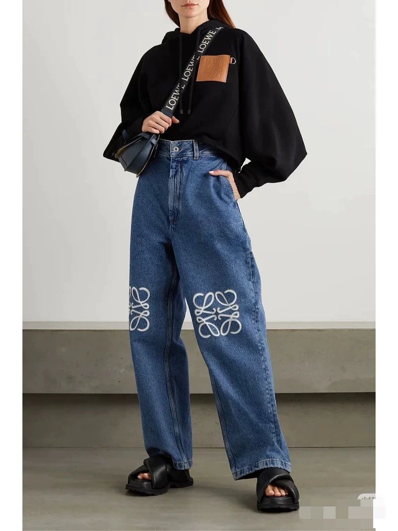 Loewe LOEWE Blue jeans with a logo on the back Size 42" / US 20 - 1 Thumbnail