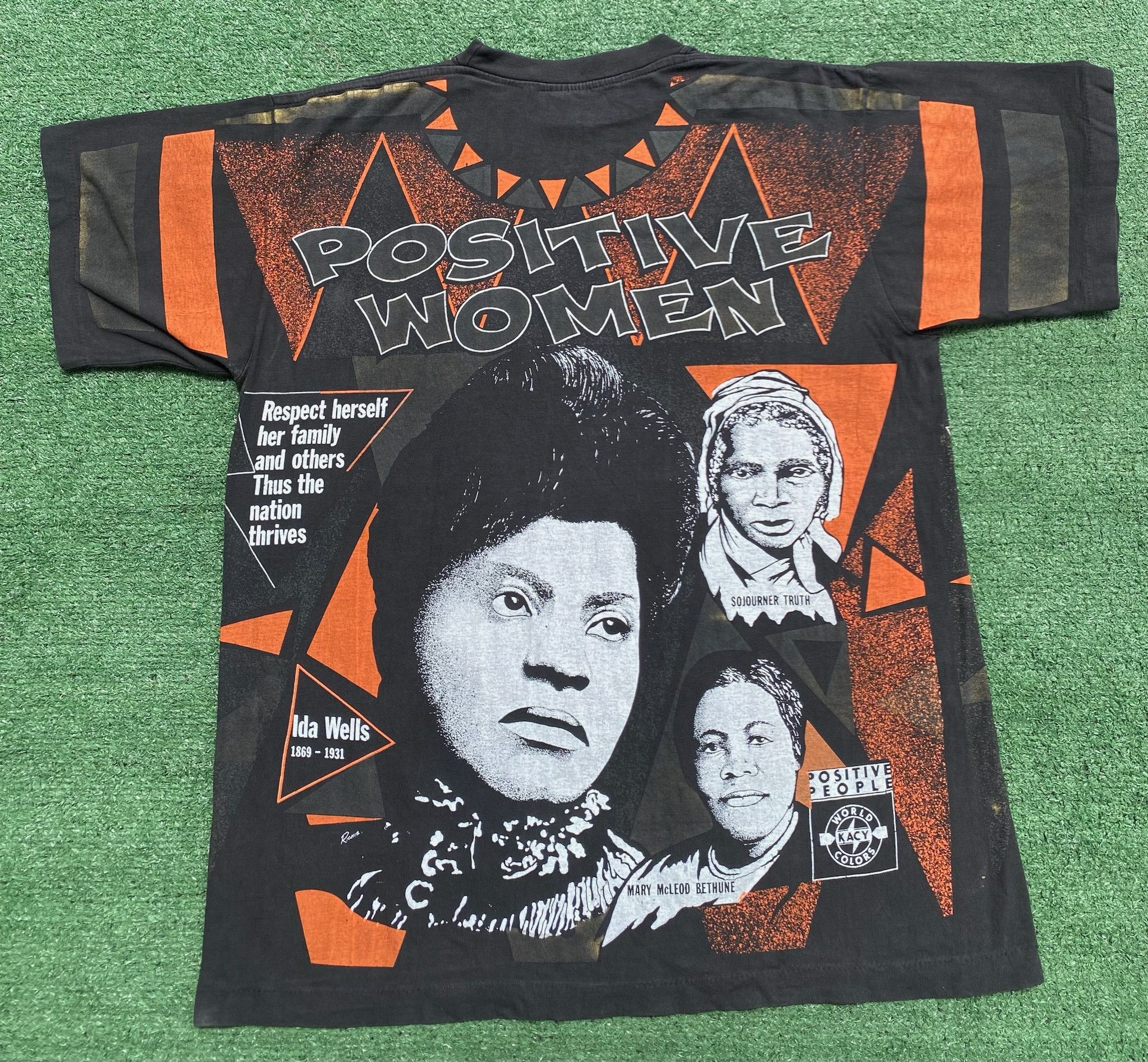 Vintage 90’s Black History Positive Women All Over Print T-Shirt XL Size US XL / EU 56 / 4 - 5 Thumbnail