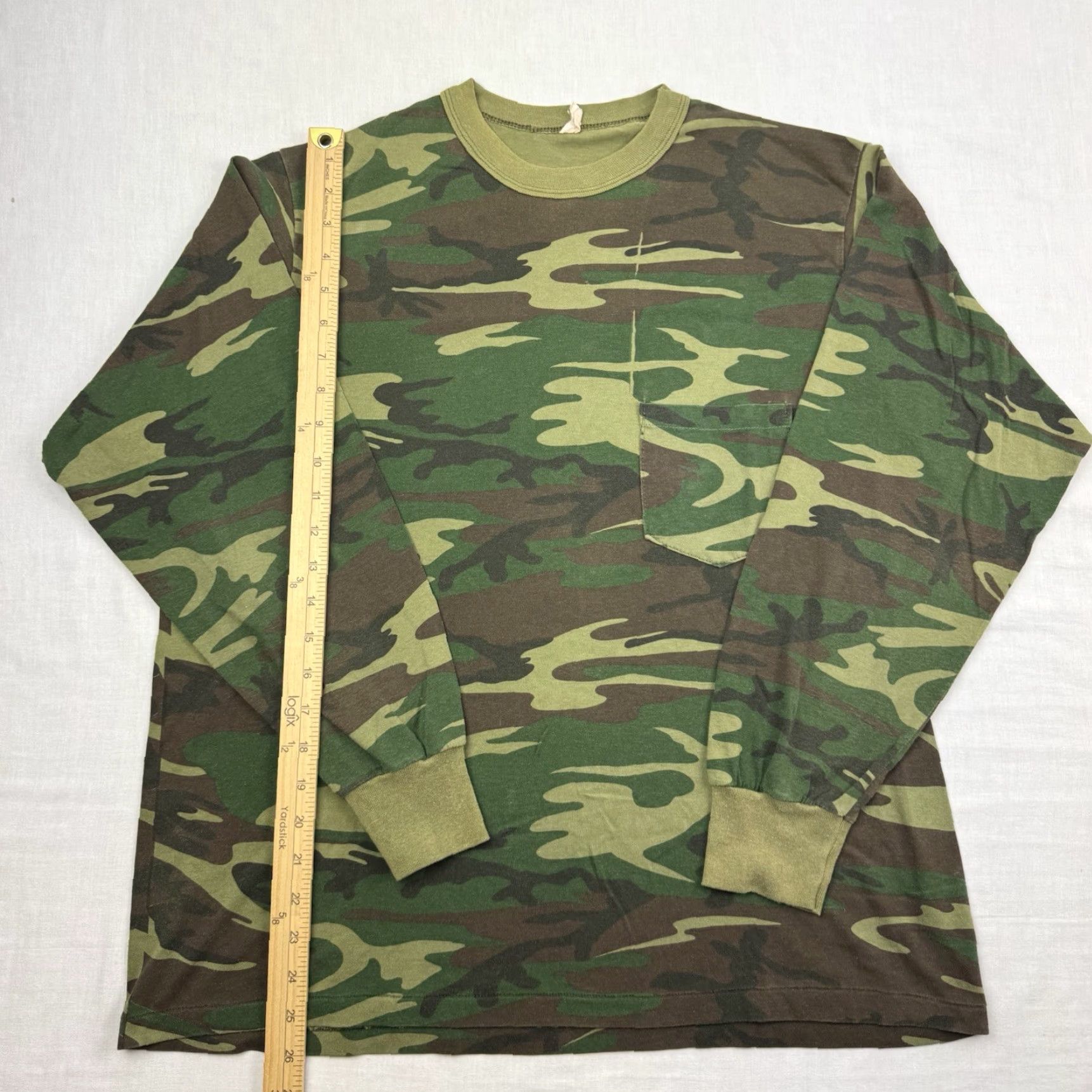 AMO VINTAGE Camo Long Sleeve T Shirt Adult Large Hunting Grunge Hipster 80s Pocket Size US L / EU 52-54 / 3 - 5 Thumbnail