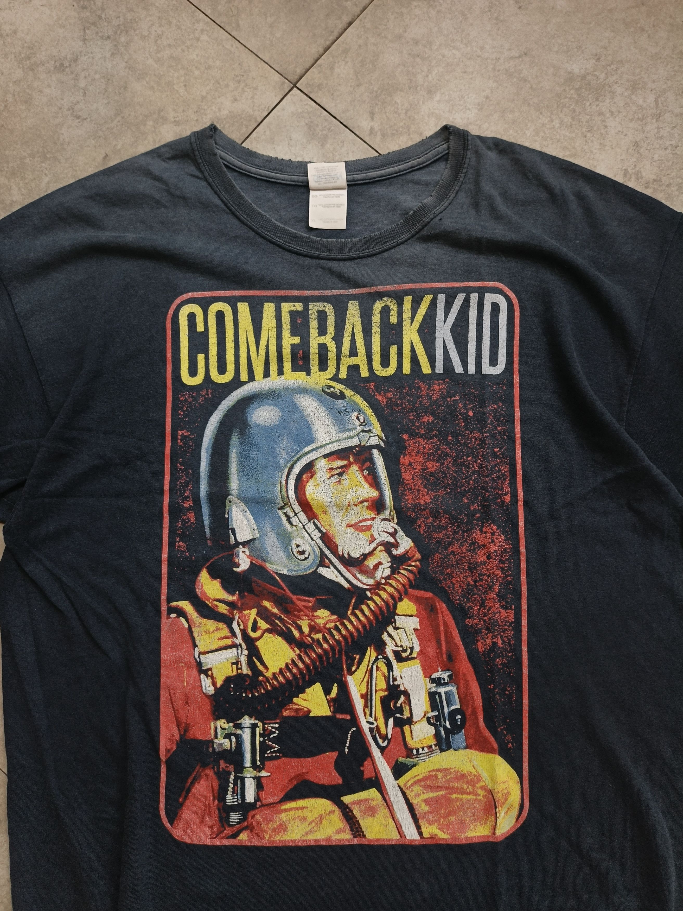 Band Tees Vintage Comeback Kid Graphic Tee Distressed Faded Size US XL / EU 56 / 4 - 2 Thumbnail