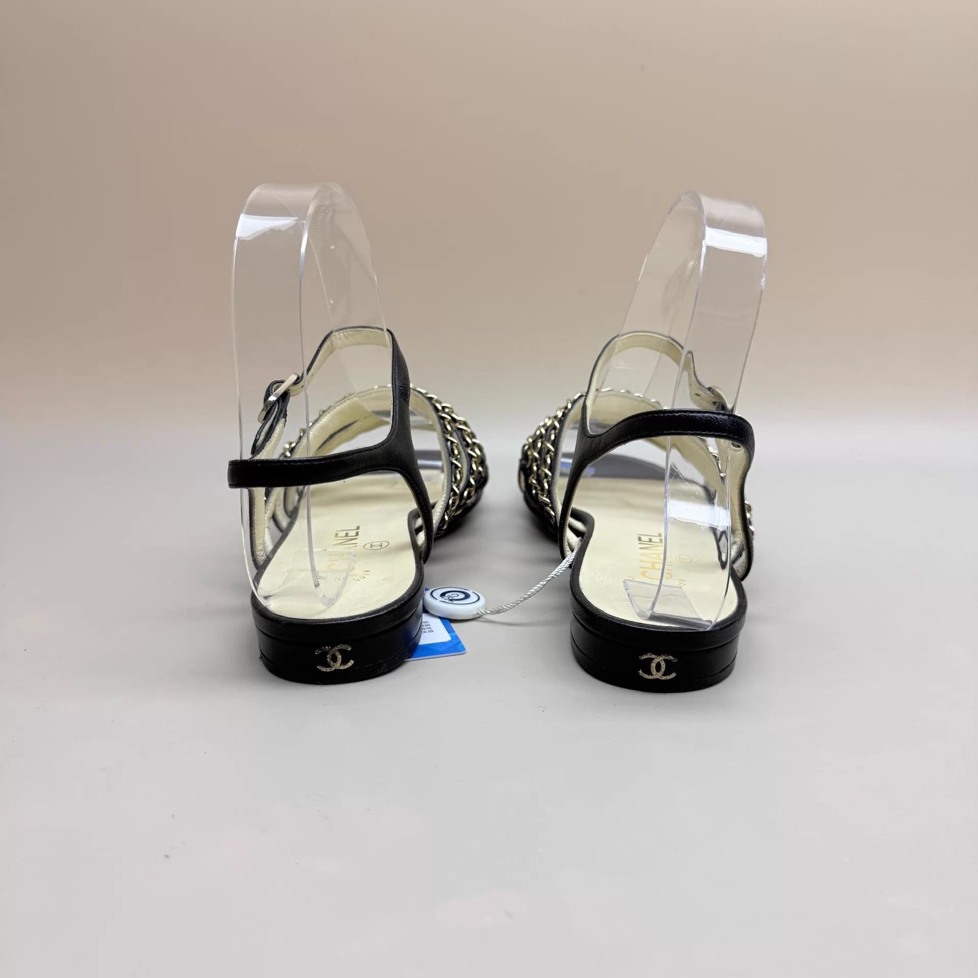 Chanel CHANEL Black & Gold Chain CC Sandals Size 37 95 New Size US 6.5 / IT 36.5 - 3 Thumbnail