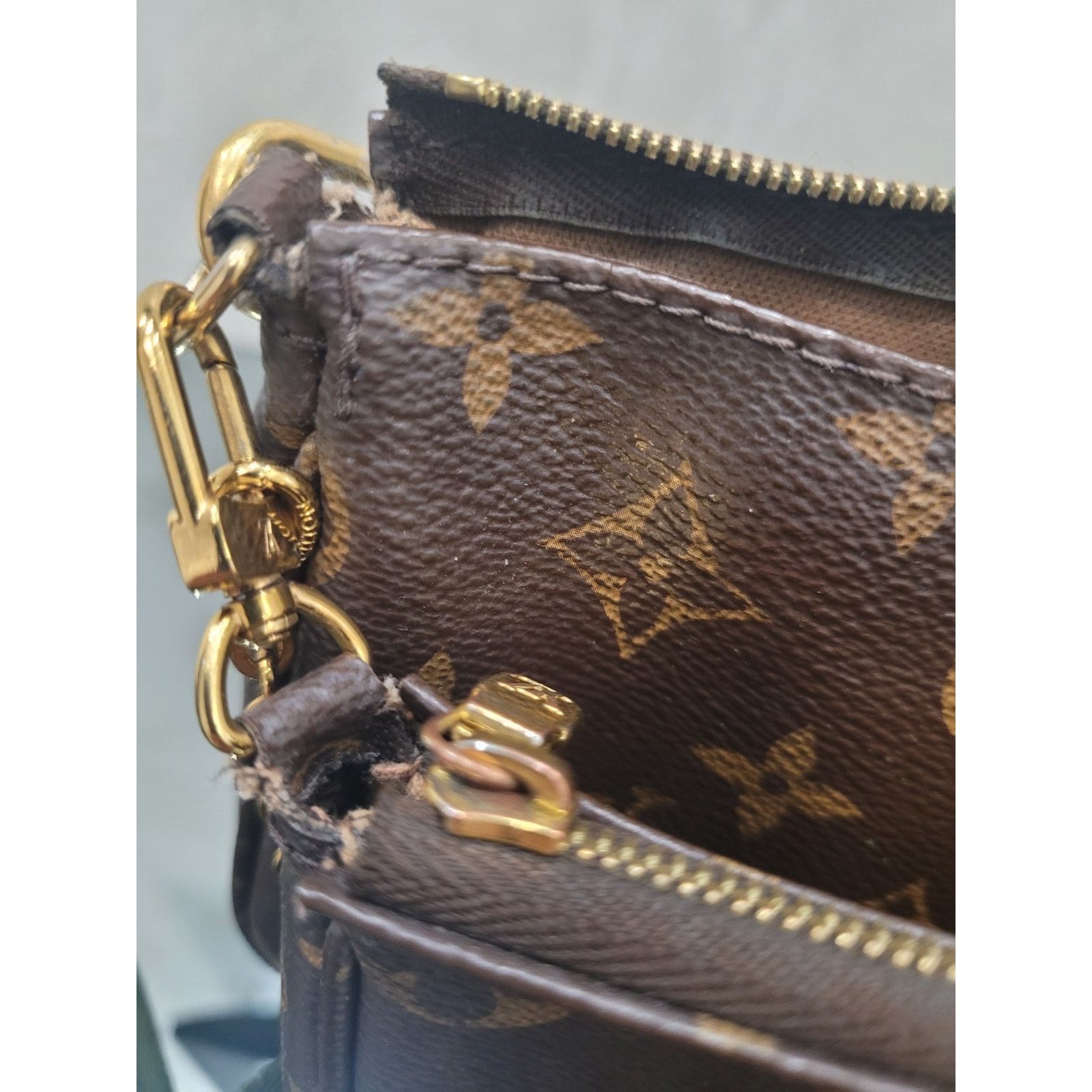 Louis Vuitton Louis Vuitton Multi Pochette Accessoires Crossbody Bag Size ONE SIZE - 10 Thumbnail