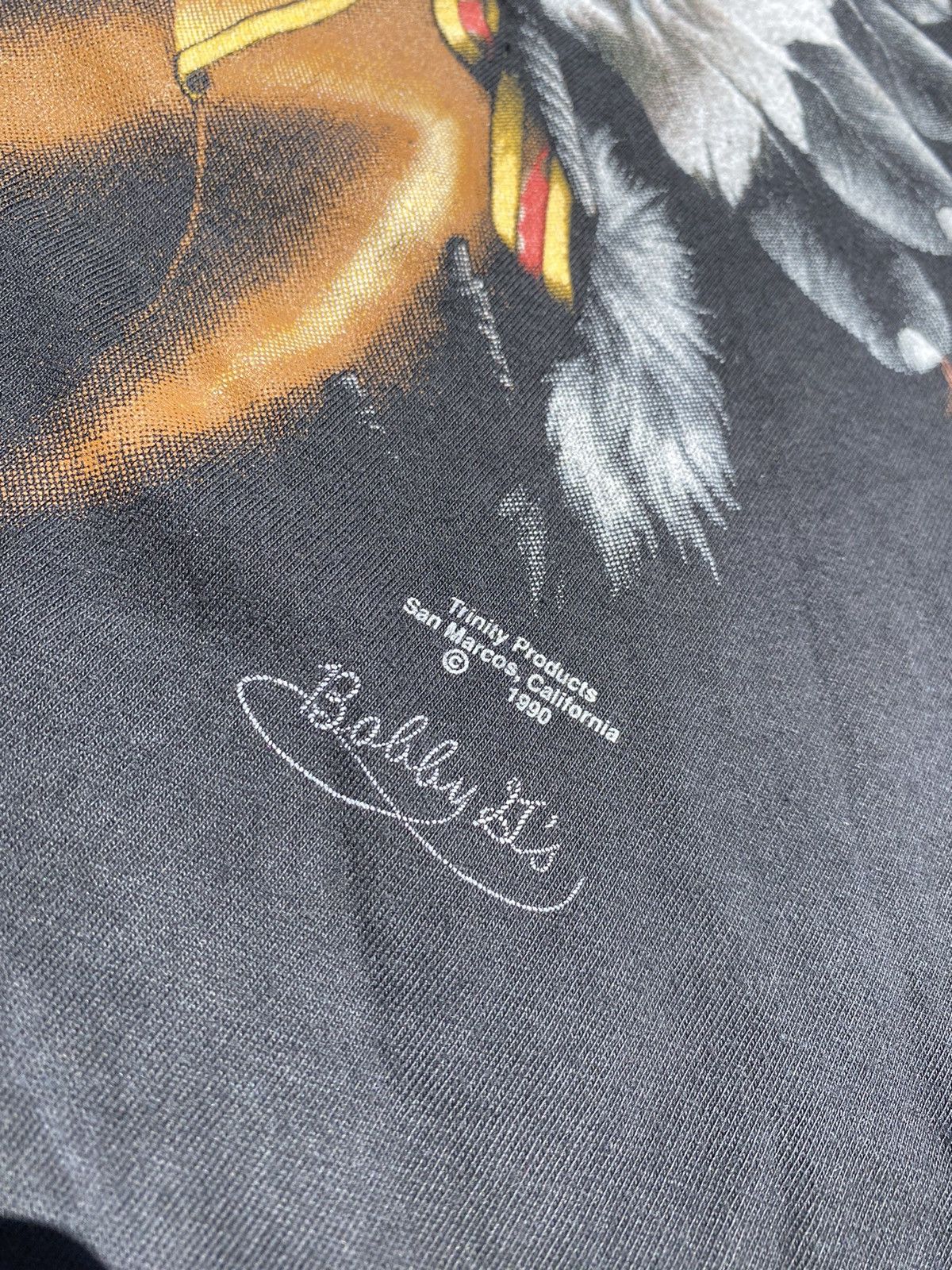 Vintage VINTAGE Native American Chief 3D Emblem T-Shirt Size US XL / EU 56 / 4 - 3 Thumbnail