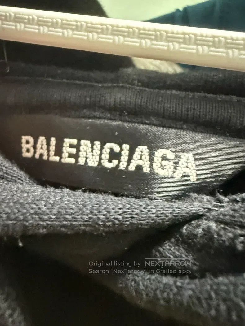 Balenciaga Balenciaga Manchester United Soccer Hooded Sweatshirt Blac Size US L / EU 52-54 / 3 - 2 Thumbnail