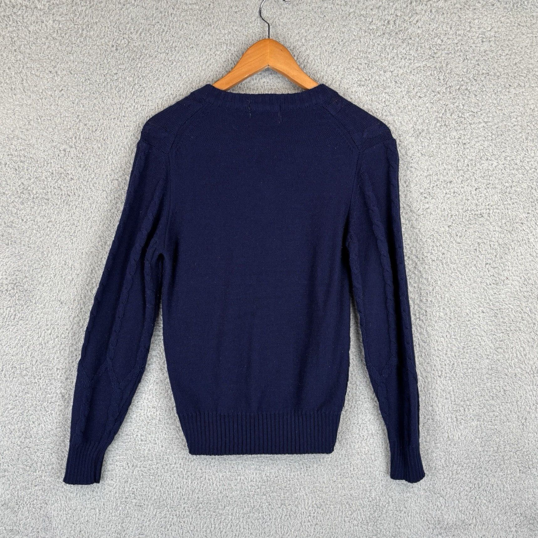 Lacoste VINTAGE Lacoste Women’s V Neck Sweater Navy Blue Sz 38 Cable Knit Pullover 1980s Acrylic Size XS / US 0-2 / IT 36-38 - 4 Thumbnail