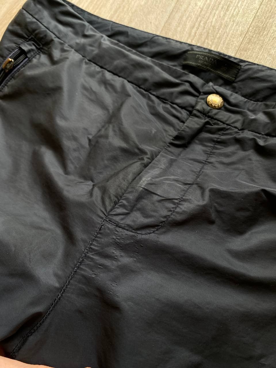Prada prada red tab nylon shorts Size US 34 / EU 50 - 18 Thumbnail
