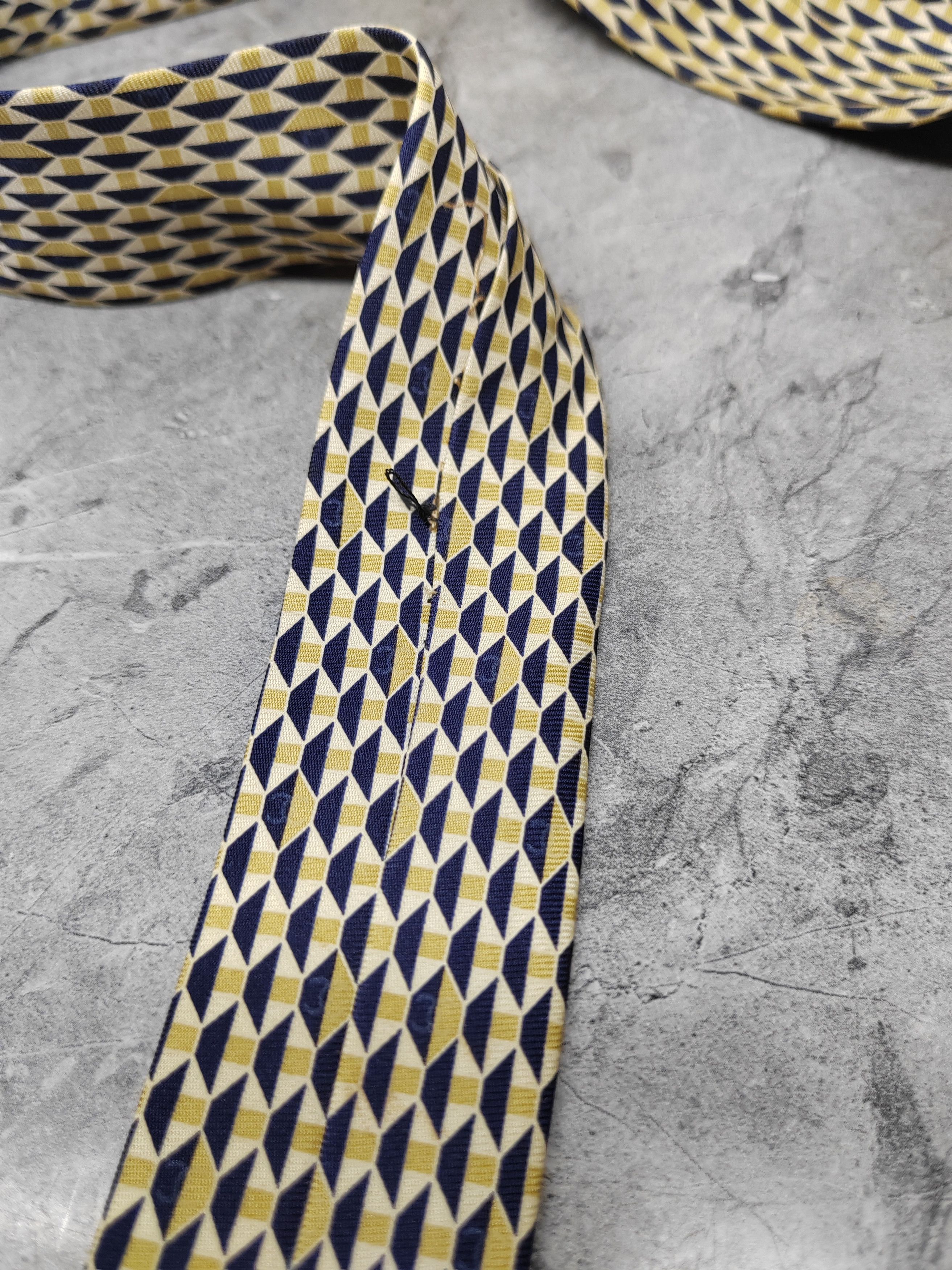Chanel Chanel Tie Size ONE SIZE - 8 Thumbnail