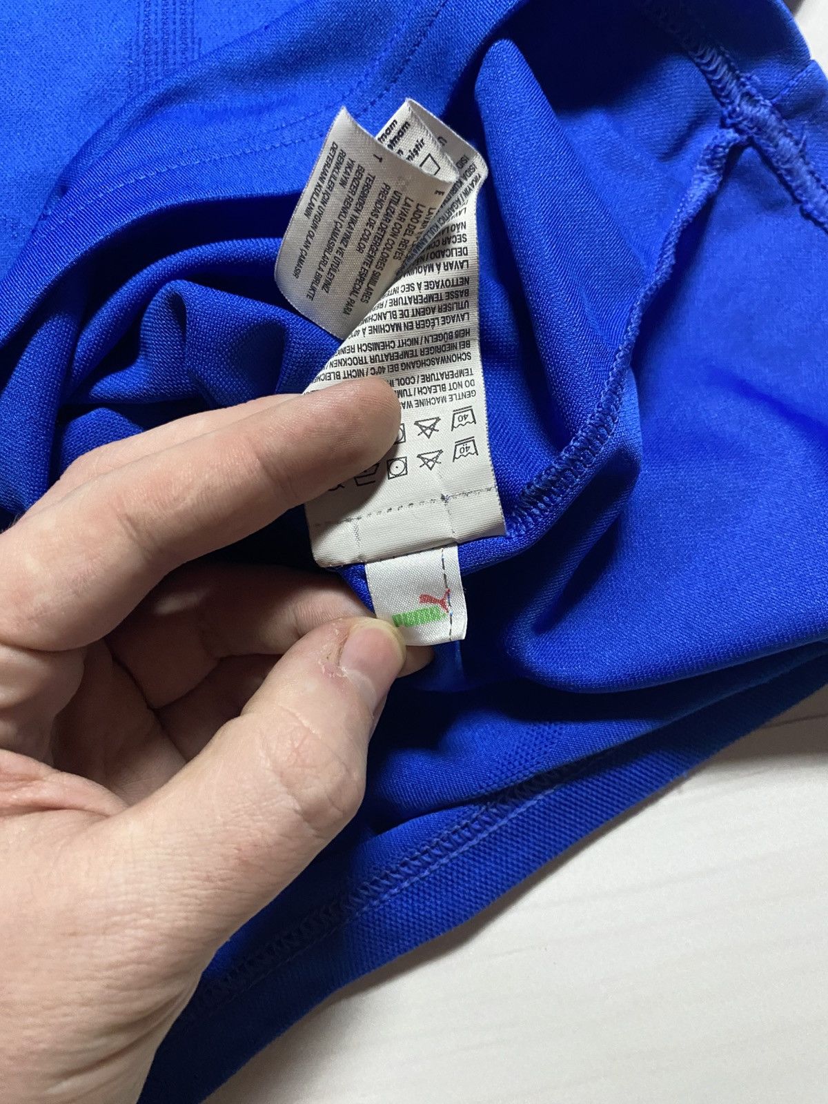 Puma × Vintage Vintage Italy 2010 home soccer football y2k t shirt Jersey Size US S / EU 44-46 / 1 - 6 Thumbnail