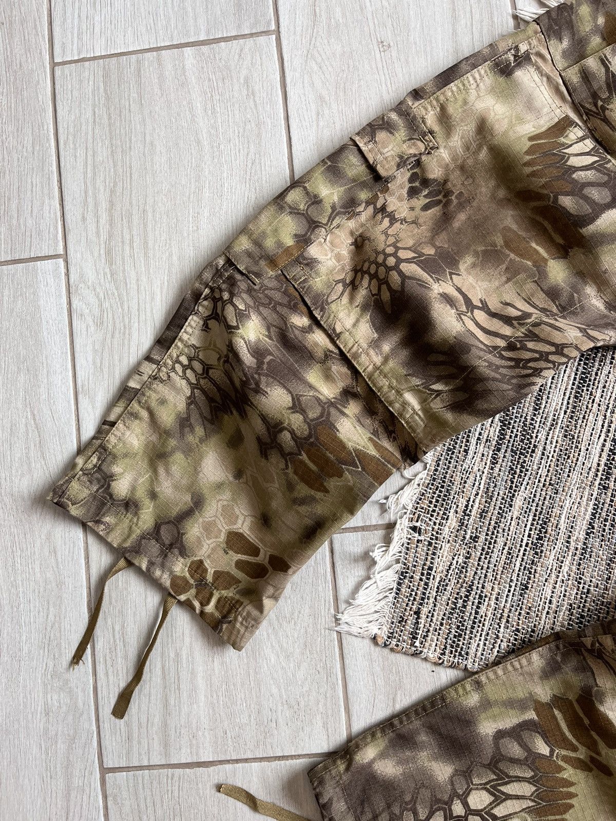 Vintage Vintage Camo trousers pants cargo drawstrings snake skin Size US 32 / EU 48 - 6 Thumbnail