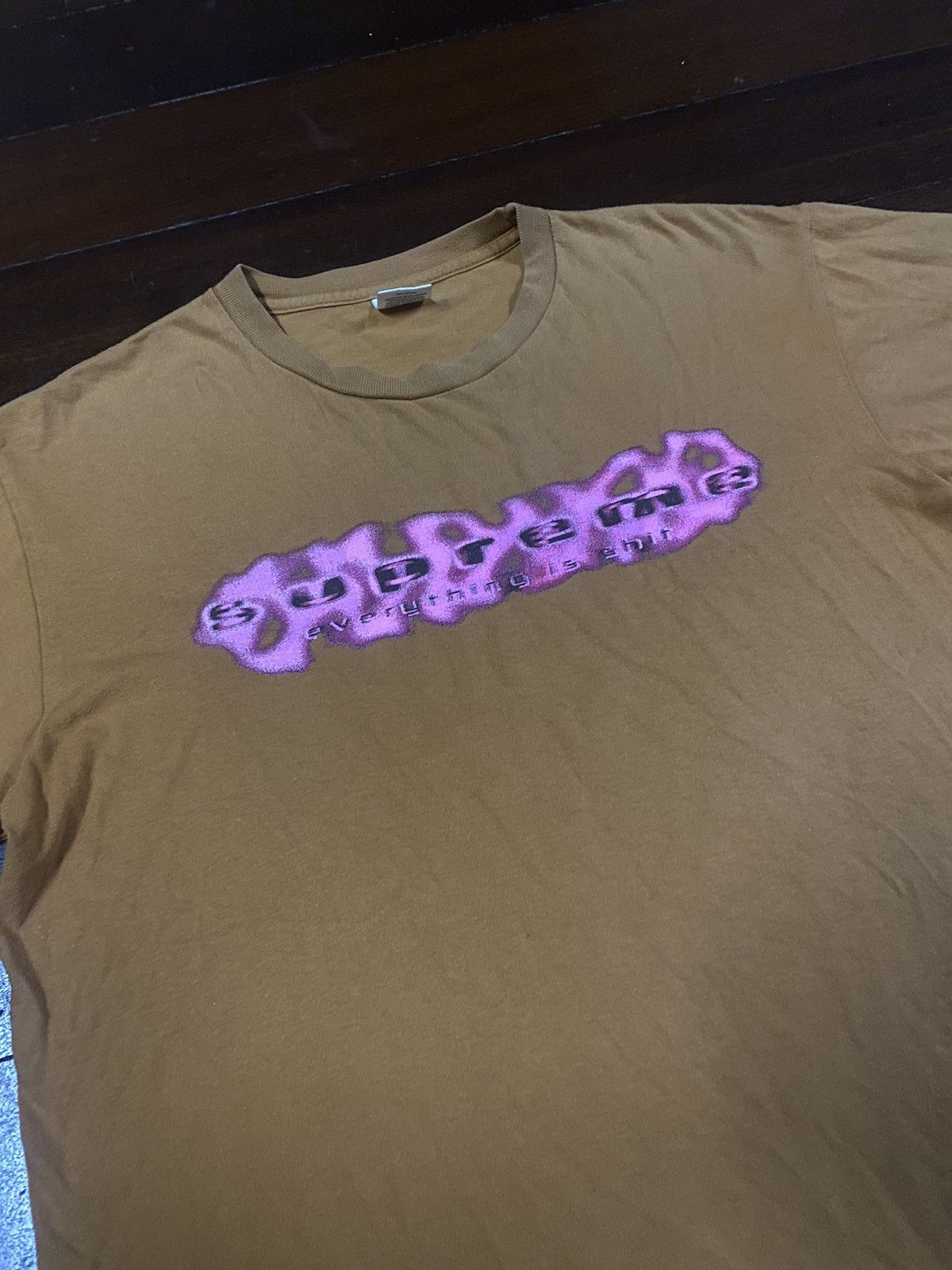 Supreme Fire 🔥 Supreme Everything is Shit Tee Size US M / EU 48-50 / 2 - 4 Thumbnail