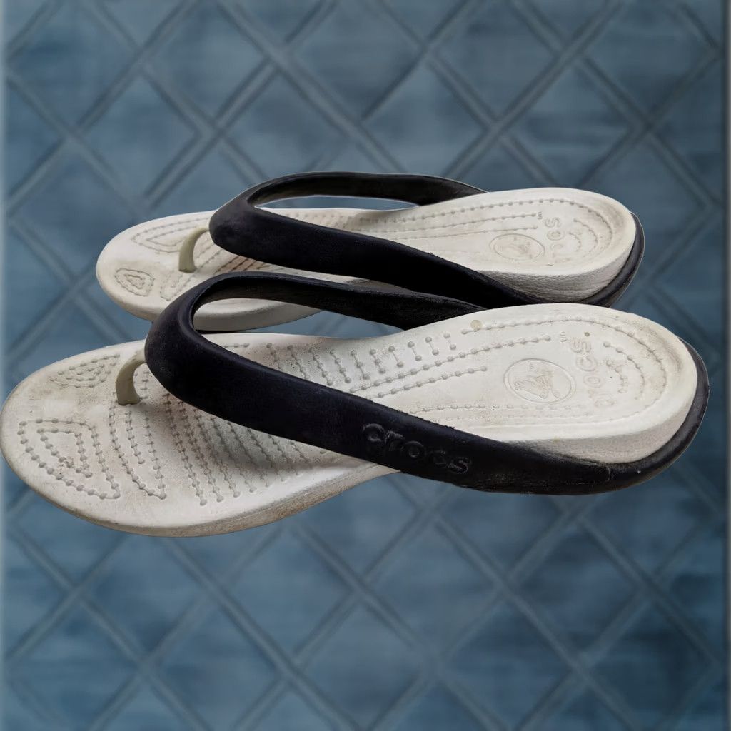 Crocs Crocs Athens Womens 7 Black Sandals Thong Comfort Beach Travel Outdoors Shoes Size US 7 / IT 37 - 1 Thumbnail