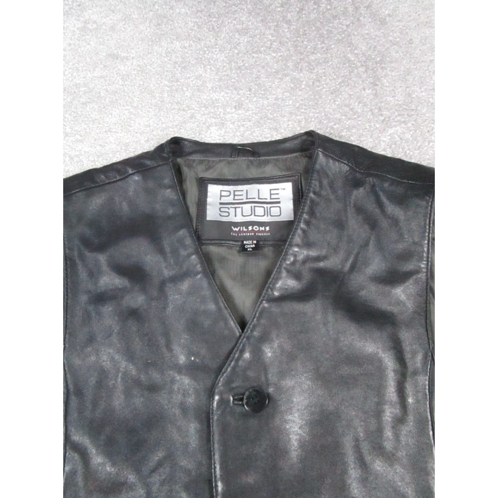 Vintage VINTAGE Pelle Studio Vest Mens XL Black Leather Button Up Jacket Coat Style Biker Hunting Riding Walking Mens Size US XL / EU 56 / 4 - 2 Thumbnail