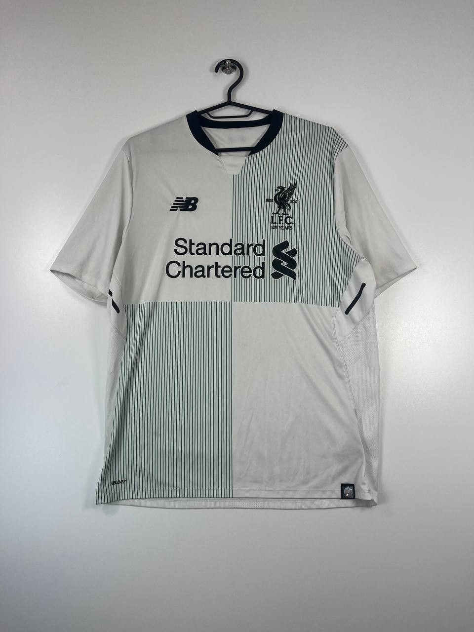 New Balance Liverpool 2017 2018 Away Shirt New Balance Standard Size M Size US M / EU 48-50 / 2 - 1 Thumbnail