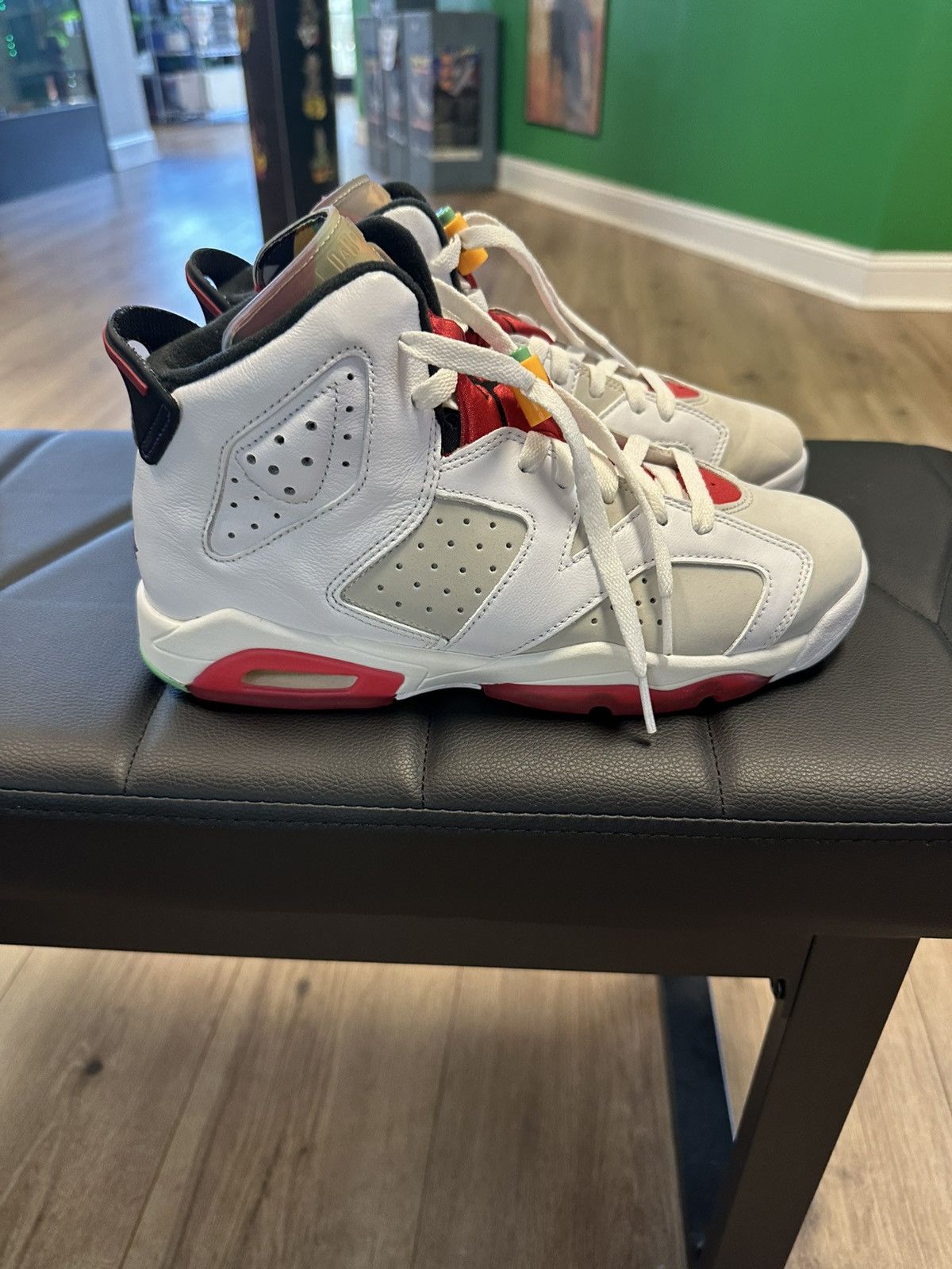 Nike Jordan 6 retro Hare Size US 7 / EU 40 - 3 Thumbnail