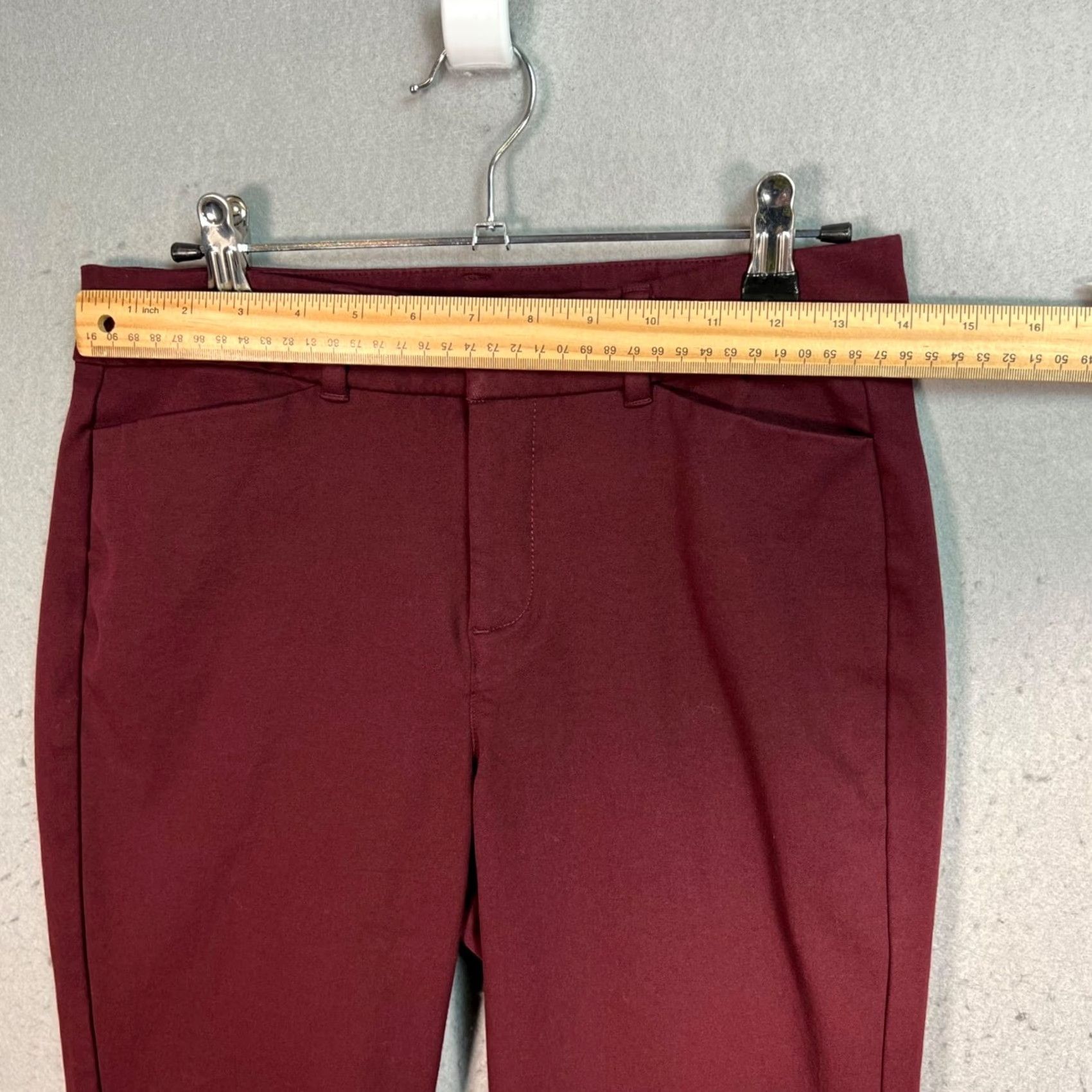 Old Navy Old Navy Womens High-Rise Pixie Flare Pants Size 4 Burgundy Size 27" / US 4 / IT 40 - 5 Thumbnail