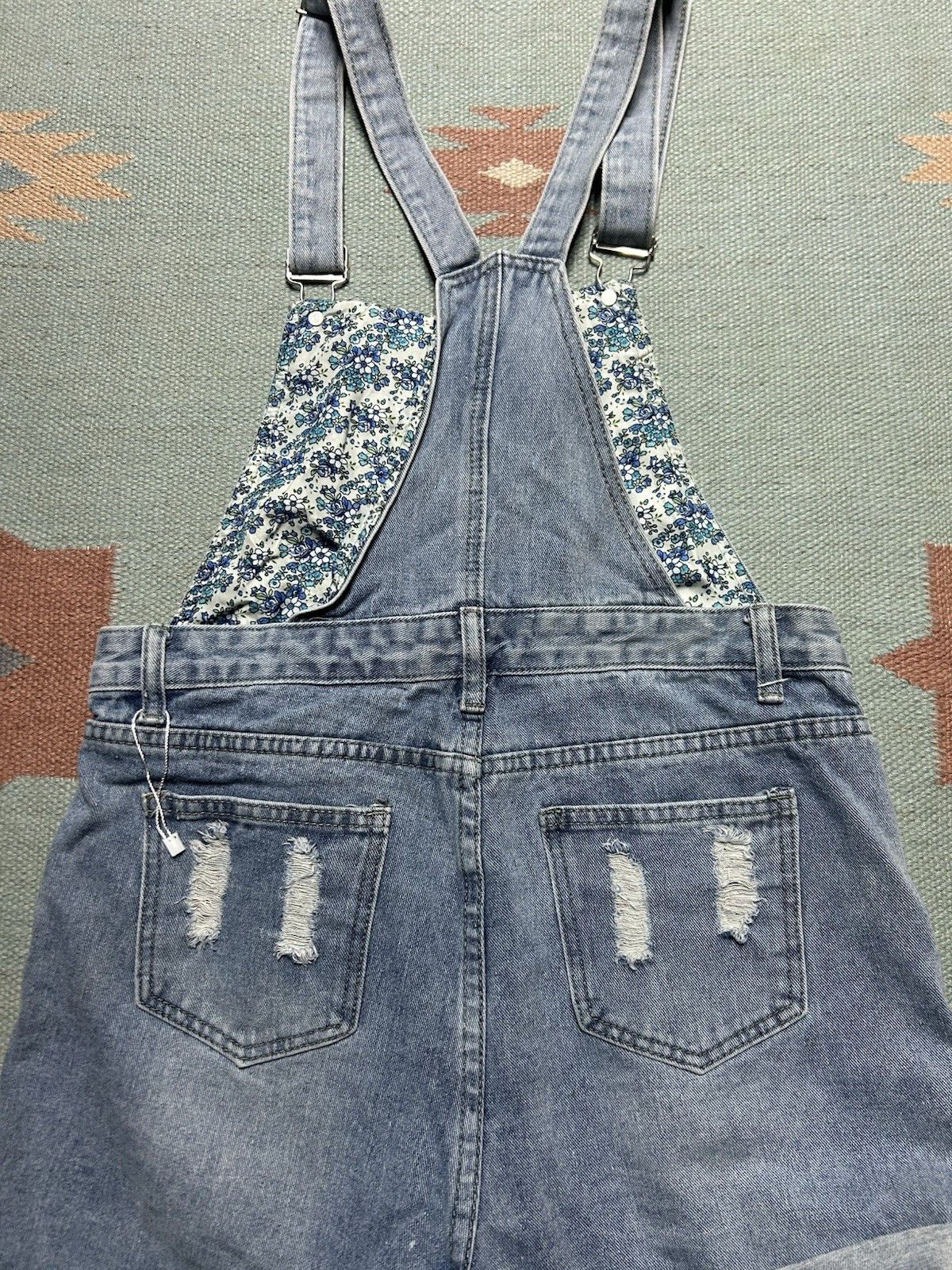 Vintage Levi’s short alls bib overalls shorts distressed small 31 Size 31" - 7 Thumbnail