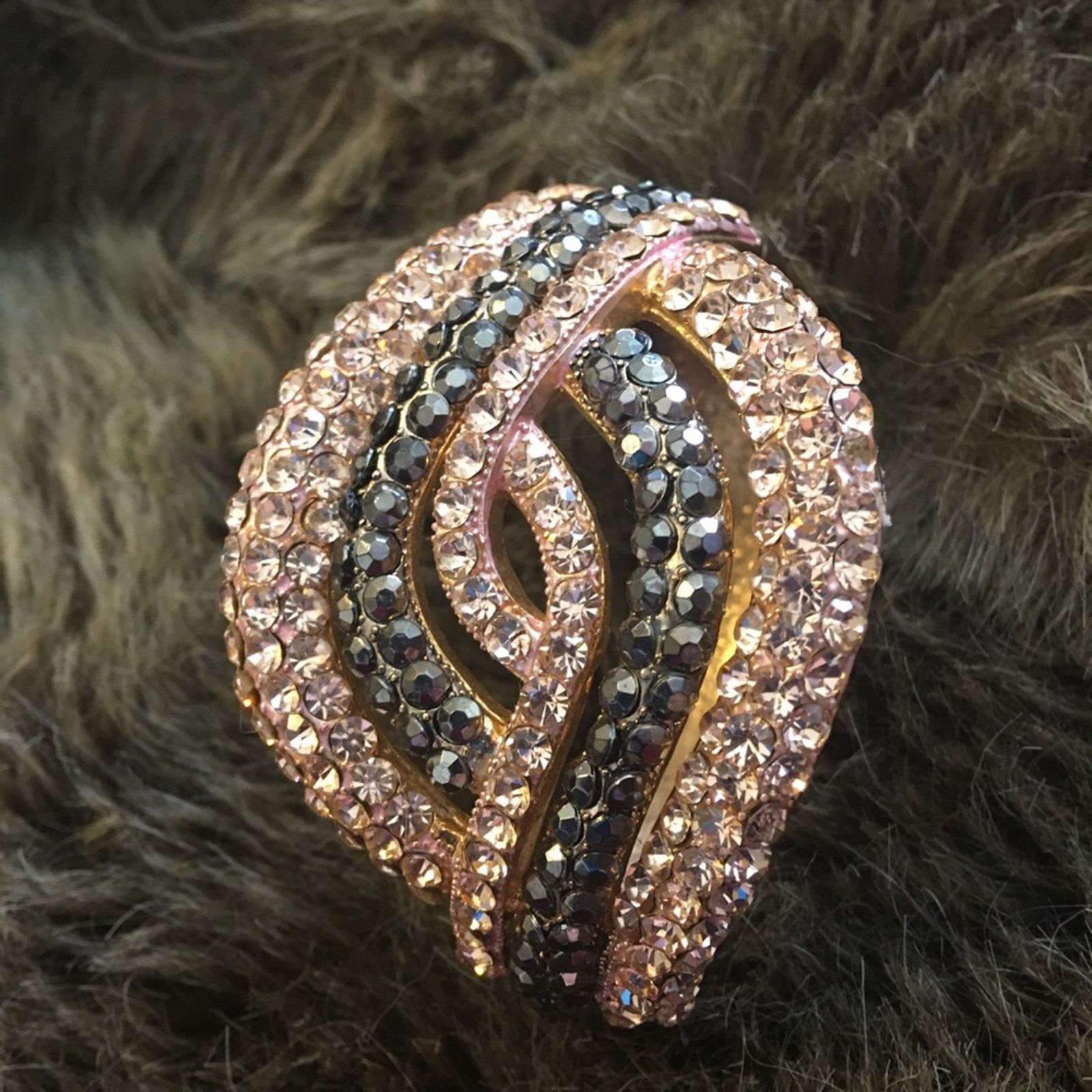 Vintage Vintage peach/black rhinestone clamp cuff bracelet Size ONE SIZE - 1 Thumbnail