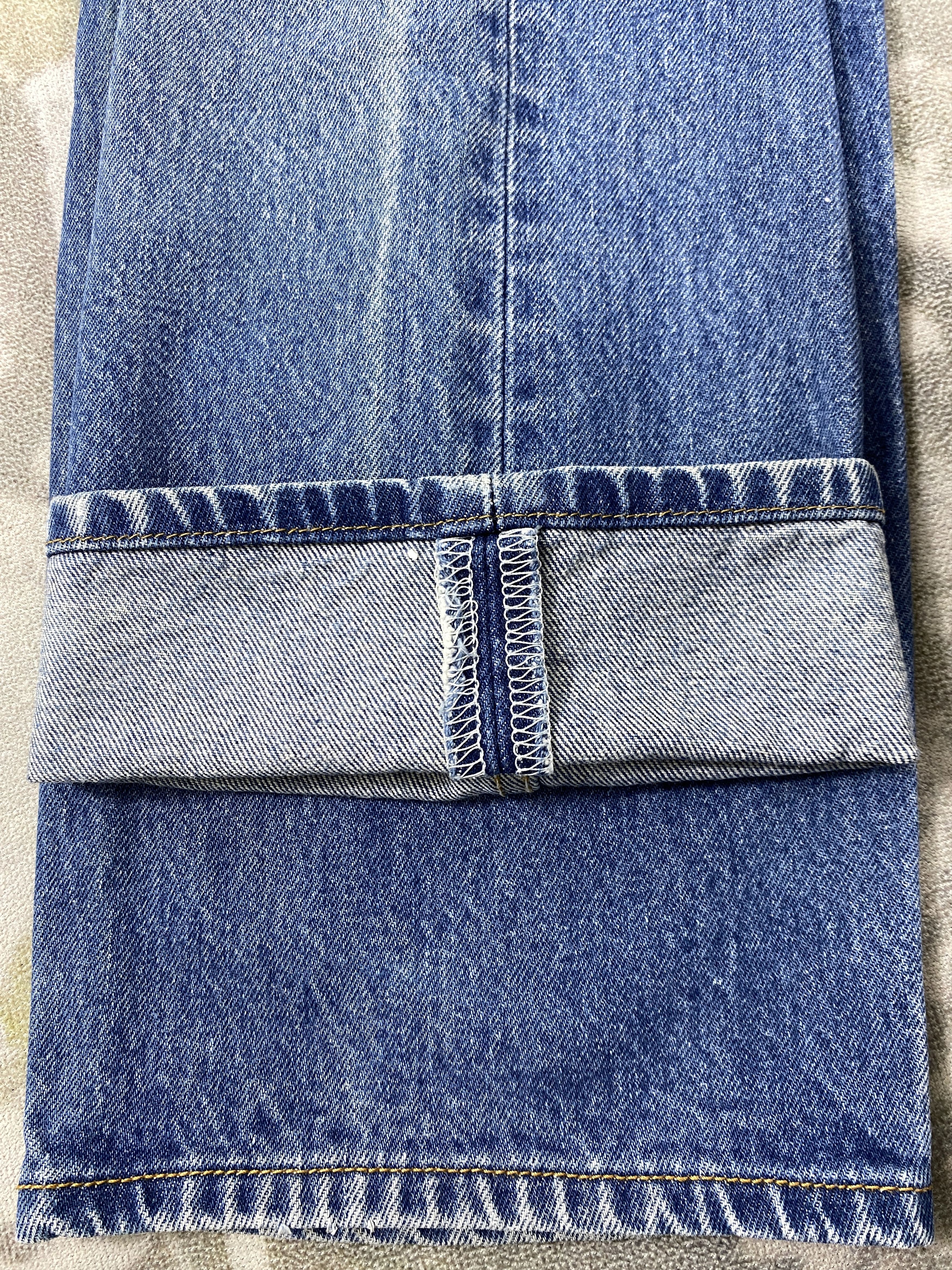 Levi's Vintage Clothing Distressed Blue Vintage Levi's 501 Jeans 35x32.5 JN3394 Size US 35 - 4 Thumbnail