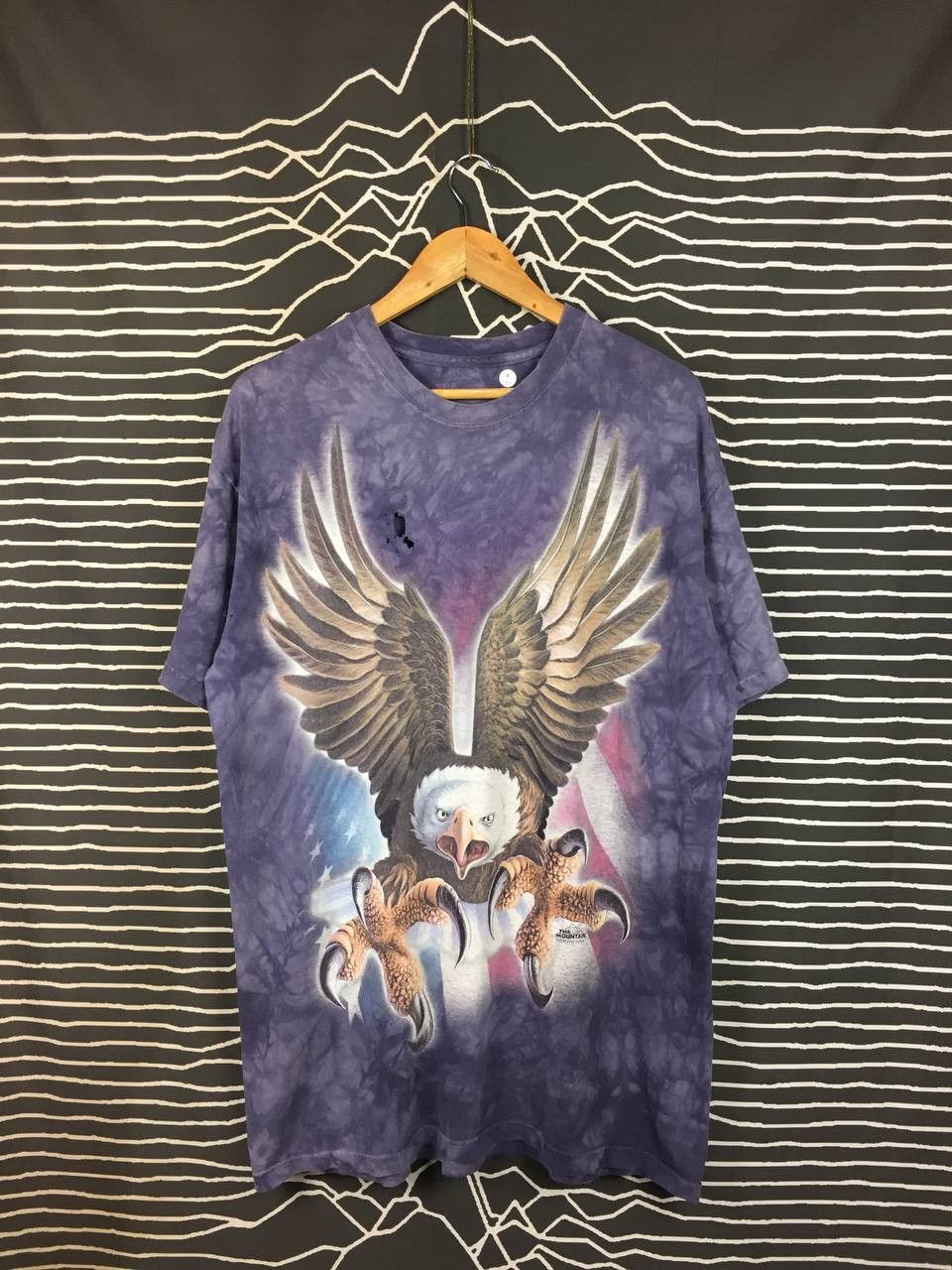 The Mountain Vtg The Mountain Swooping Bald Eagle Jerry Lofaro Art Tee Size US XL / EU 56 / 4 - 2 Thumbnail
